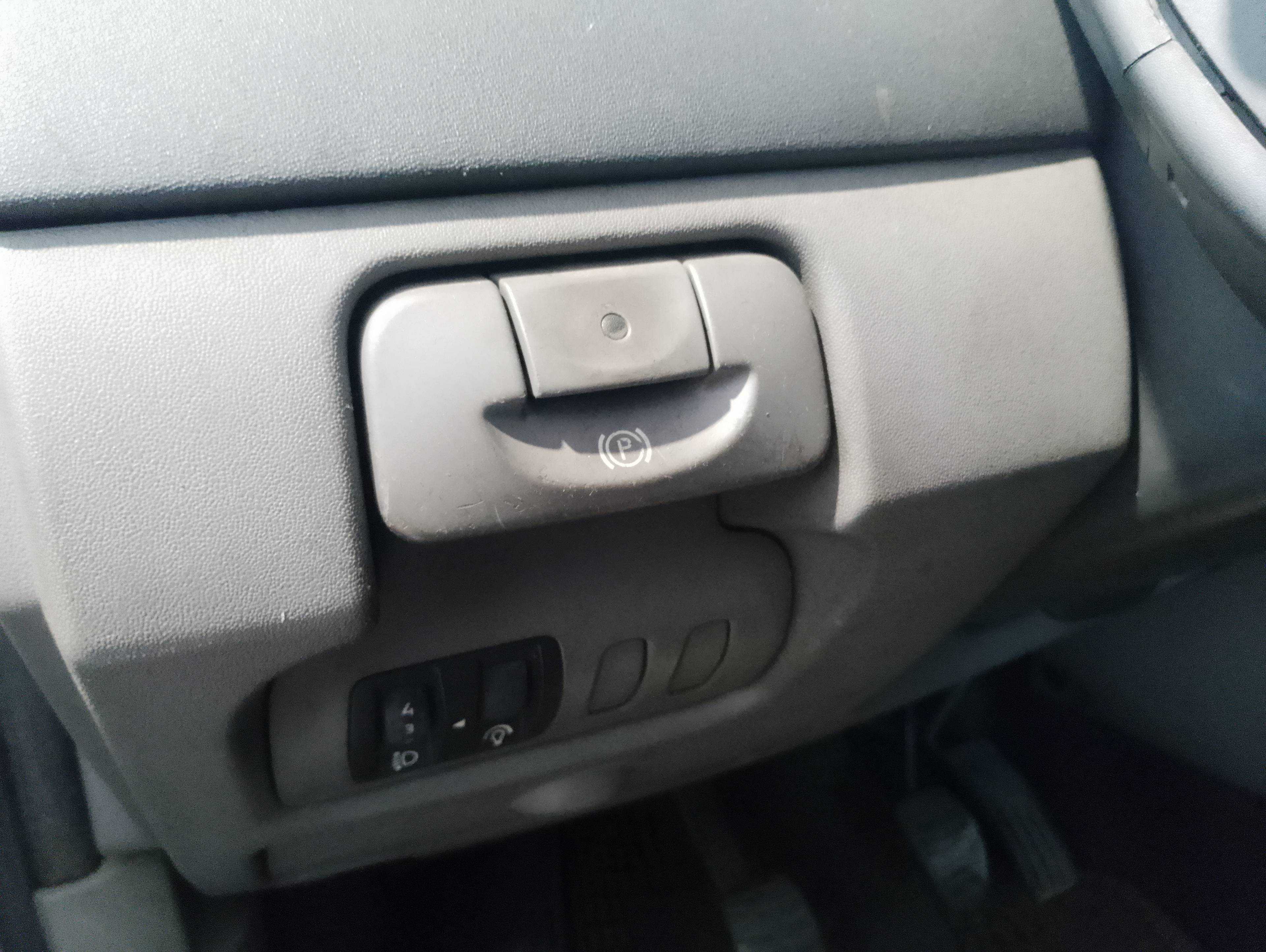 Recambio de palanca freno para renault scenic ii confort authentique referencia OEM IAM   
