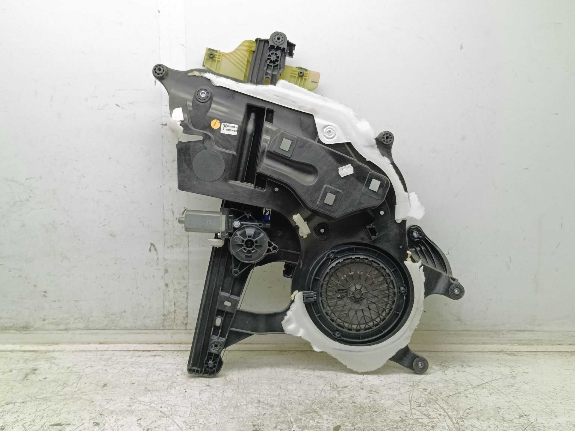 Recambio de elevalunas delantero izquierdo para peugeot partner grip l1 referencia OEM IAM 9840175680 9817212180 