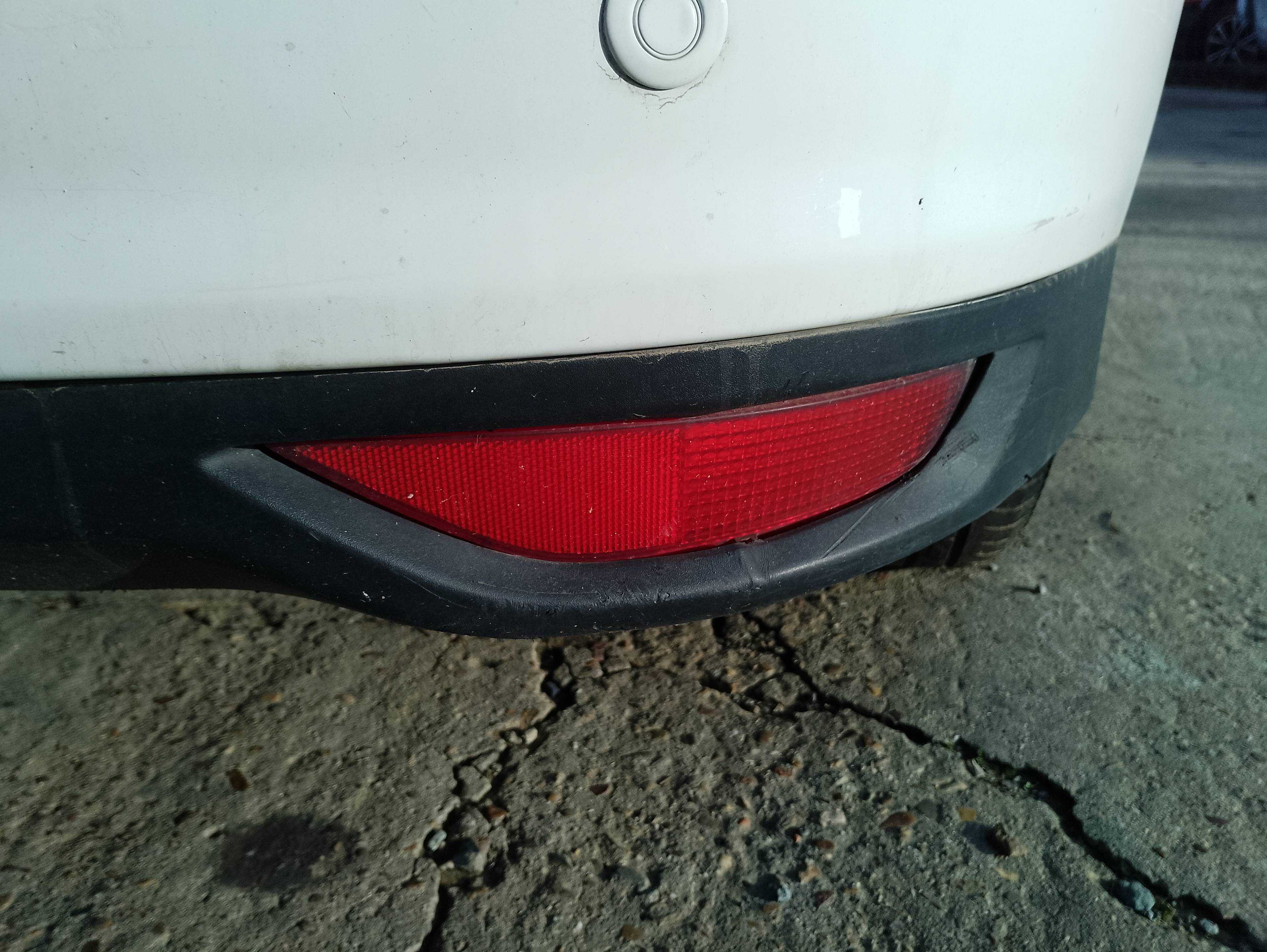 Recambio de faro antiniebla trasero derecho para ford c-max titanium referencia OEM IAM   