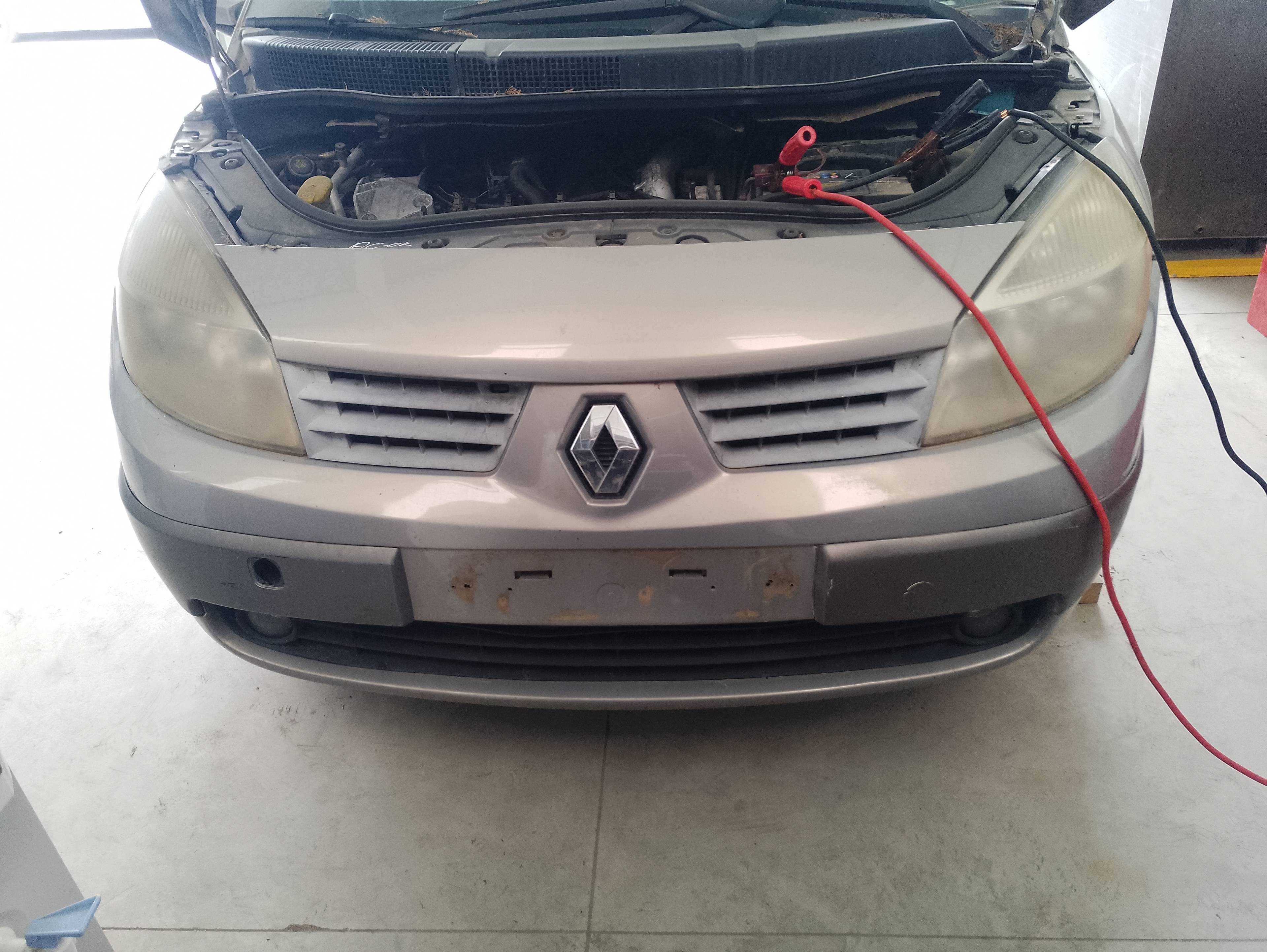 Recambio de paragolpes delantero para renault scenic ii confort authentique referencia OEM IAM   