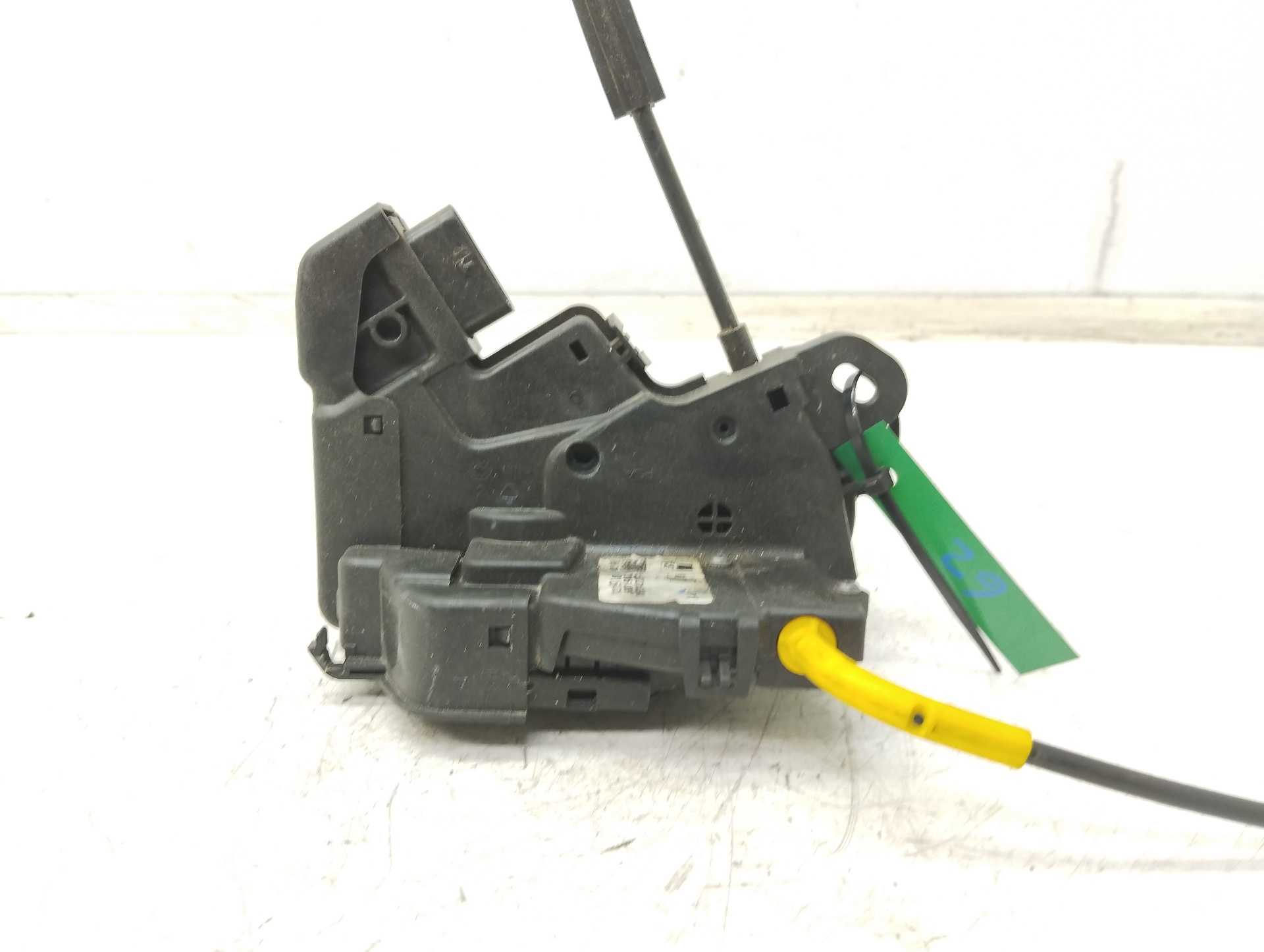 Recambio de cerradura puerta trasera derecha para citroën c4 berlina c-series referencia OEM IAM 9832797480 36000196M03 