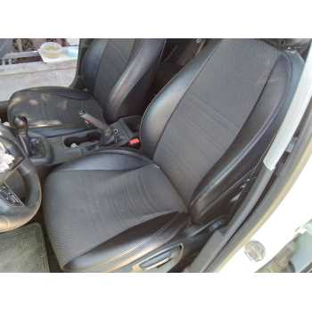 ASIENTO DELANTERO IZQUIERDO 