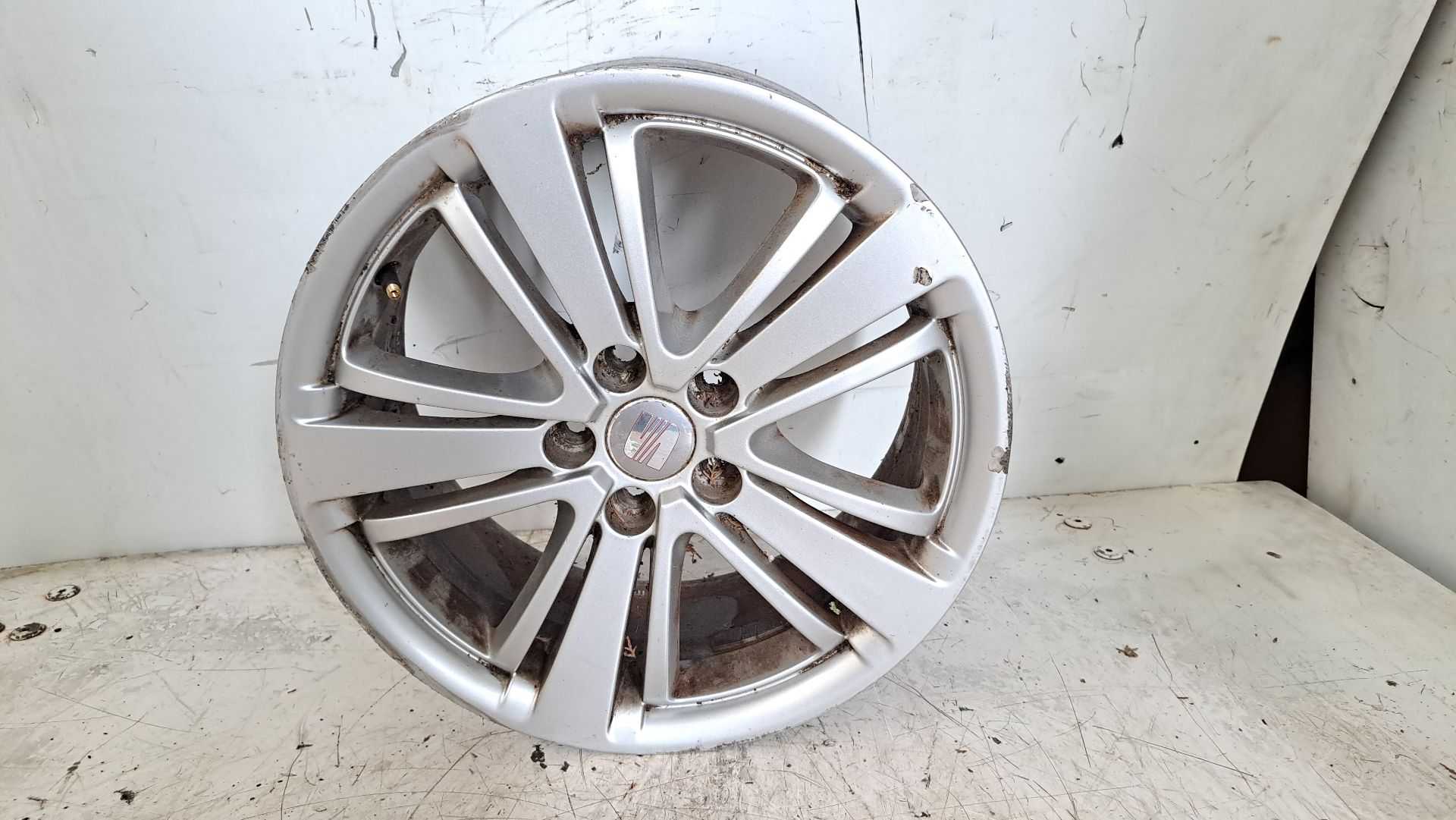 Recambio de llanta para seat ibiza (6j5) reference referencia OEM IAM r16 6j0601025d 