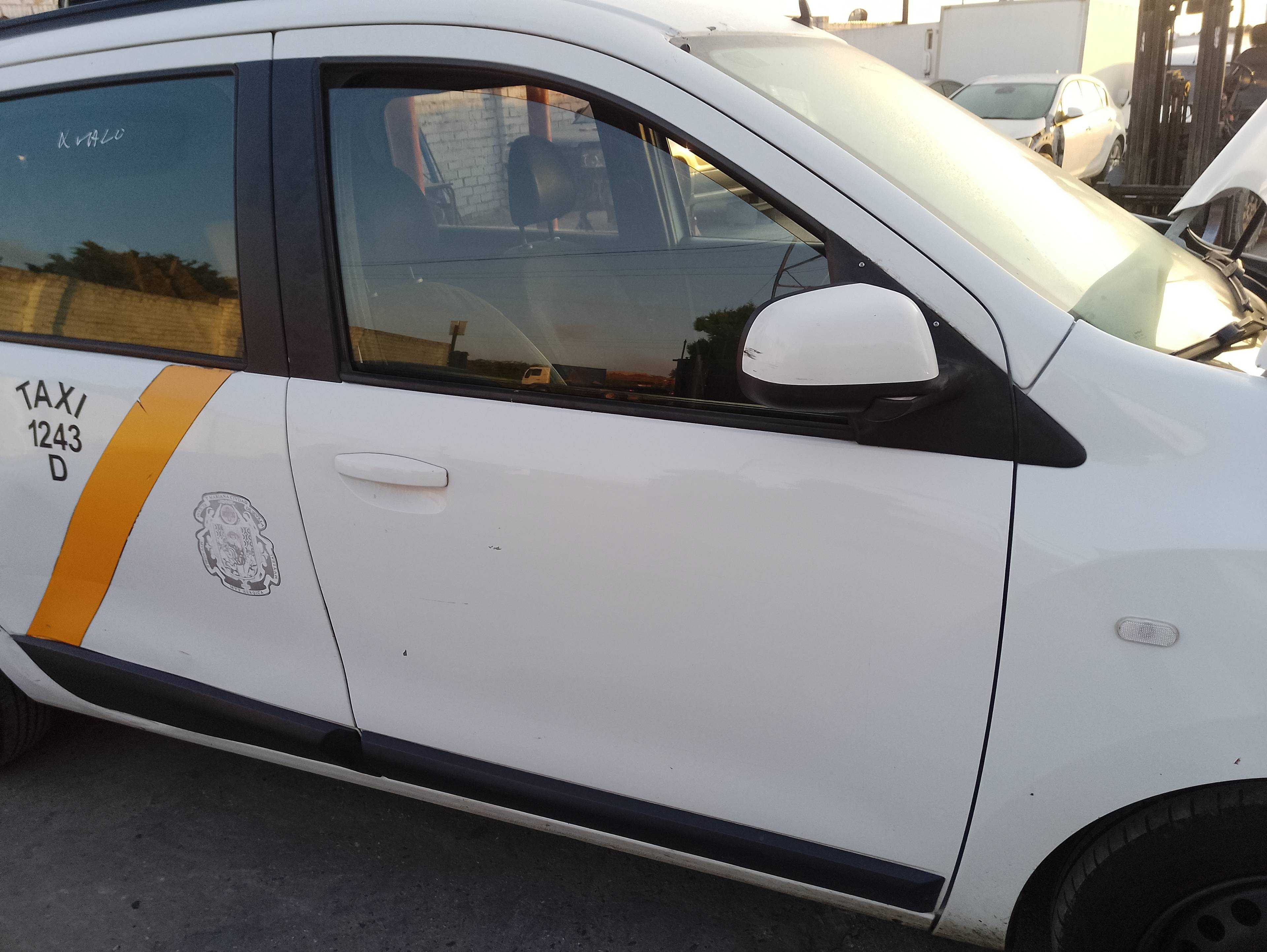Recambio de puerta delantera derecha para dacia lodgy ambiance referencia OEM IAM   