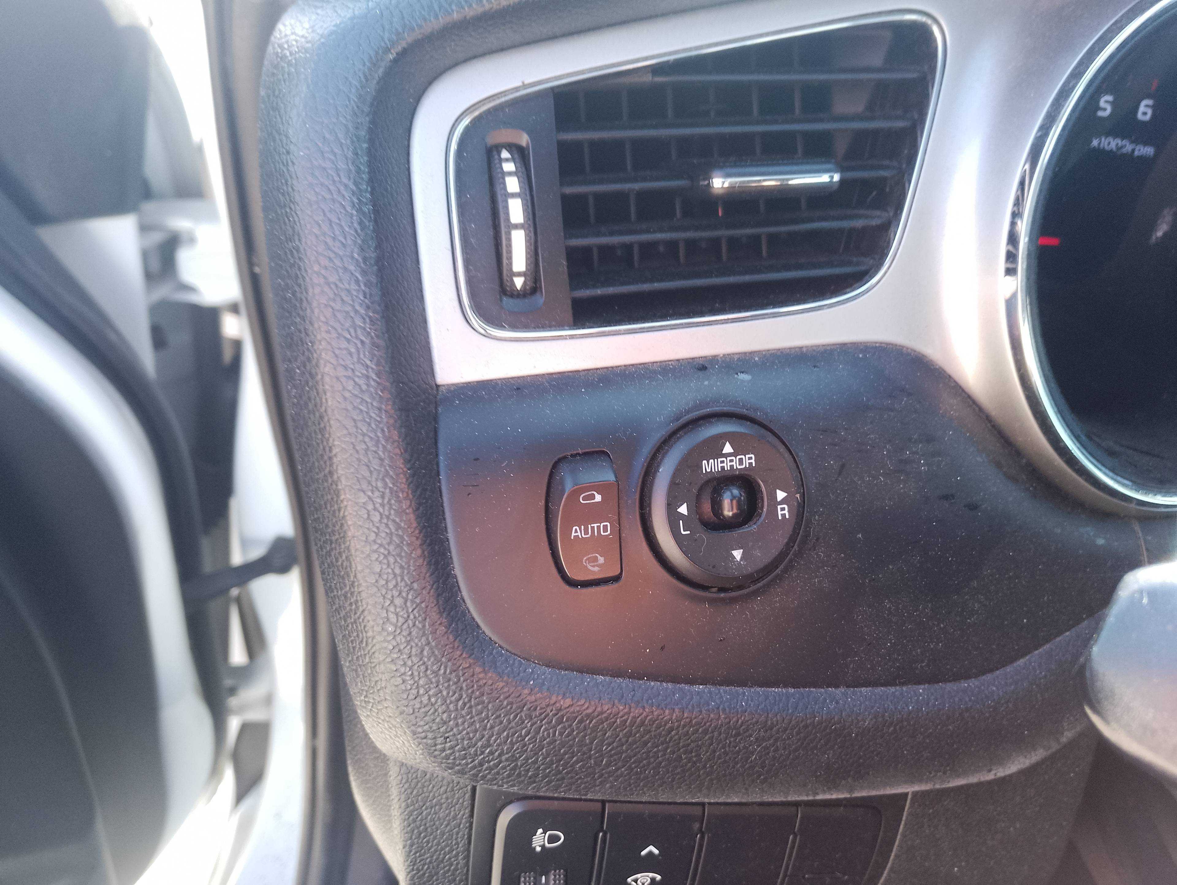 Recambio de mando retrovisor para kia cee´d business referencia OEM IAM   