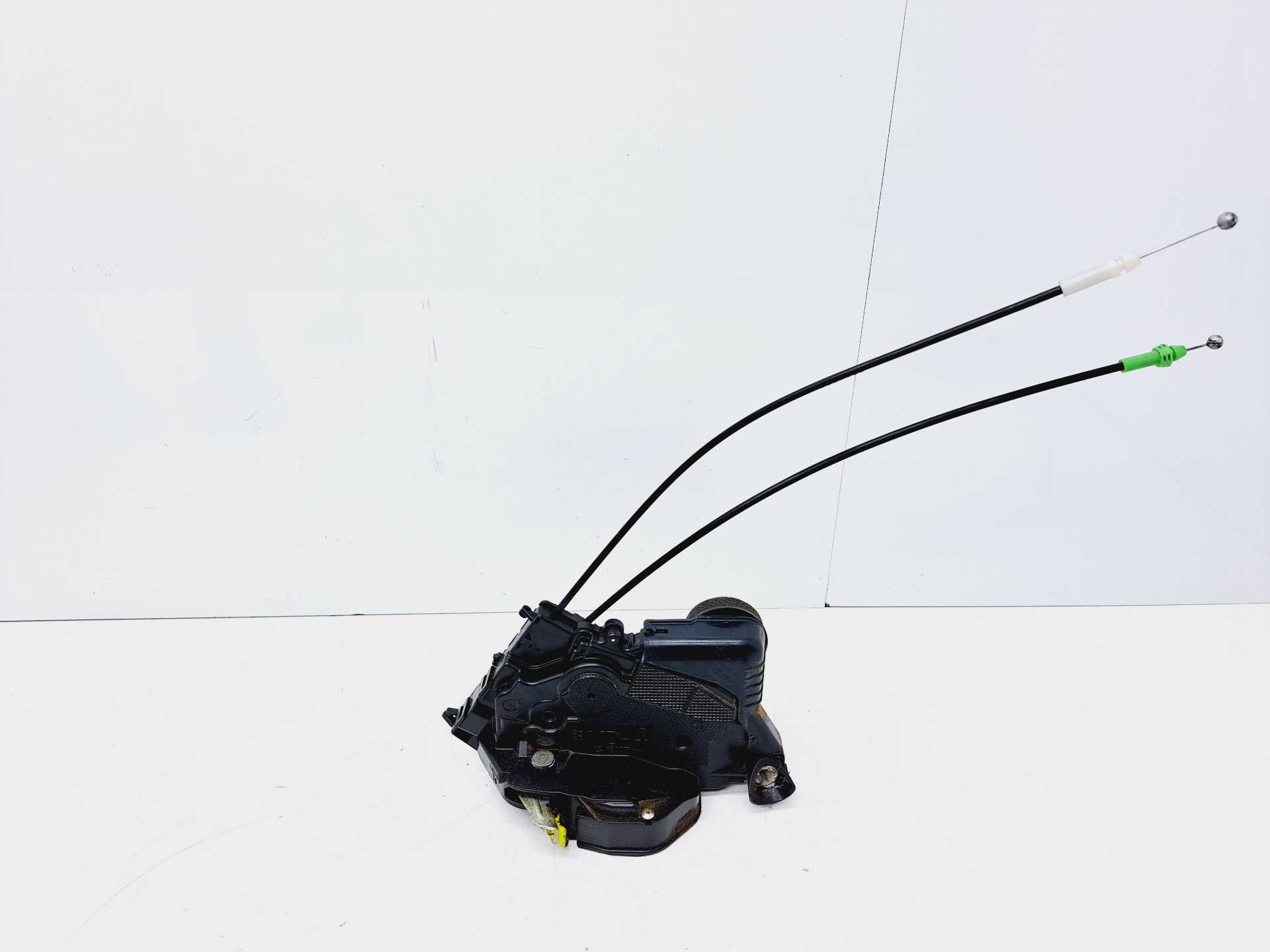 Recambio de cerradura puerta delantera izquierda para toyota yaris 1.4 turbodiesel cat referencia OEM IAM   