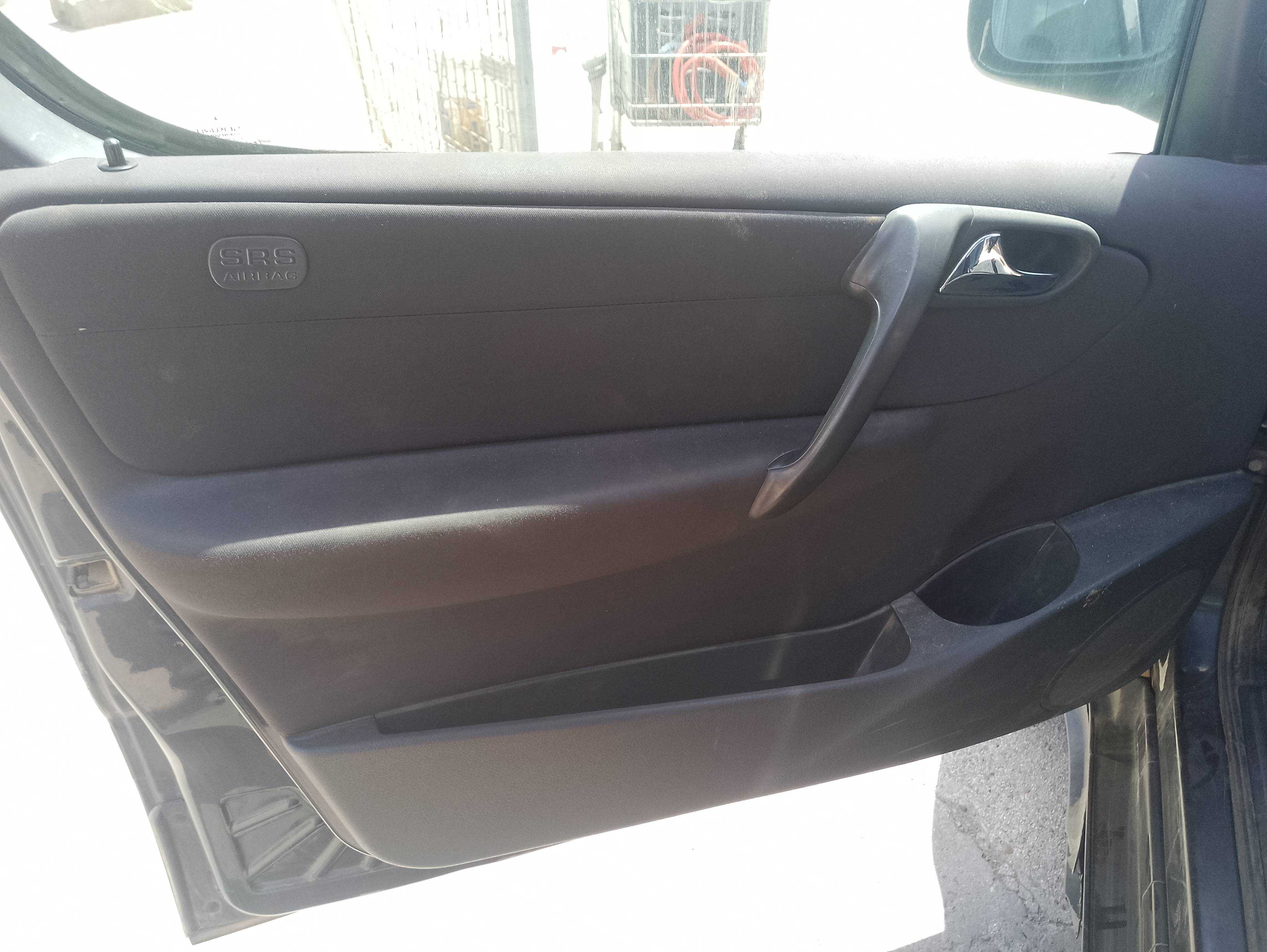 Recambio de guarnecido puerta delantera izquierda para mercedes-benz vaneo (w414) furgoneta compacta 1.6 (414.700) referencia OE