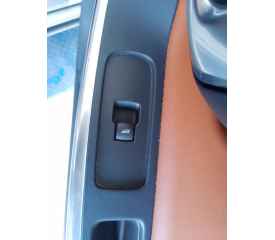 MANDO ELEVALUNAS DELANTERO DERECHO 31394850 