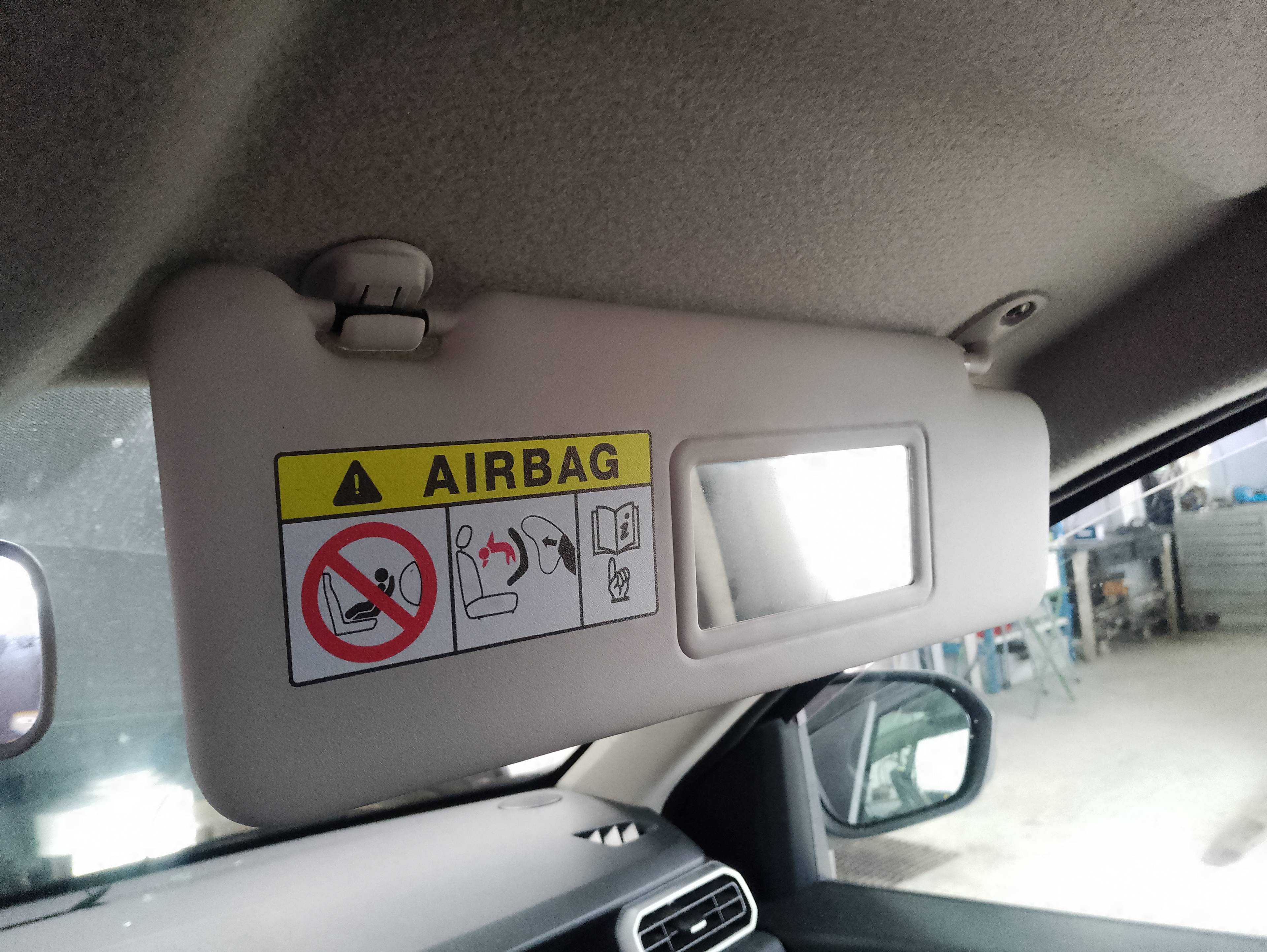 Recambio de parasol derecho para dacia duster ii comfort referencia OEM IAM   