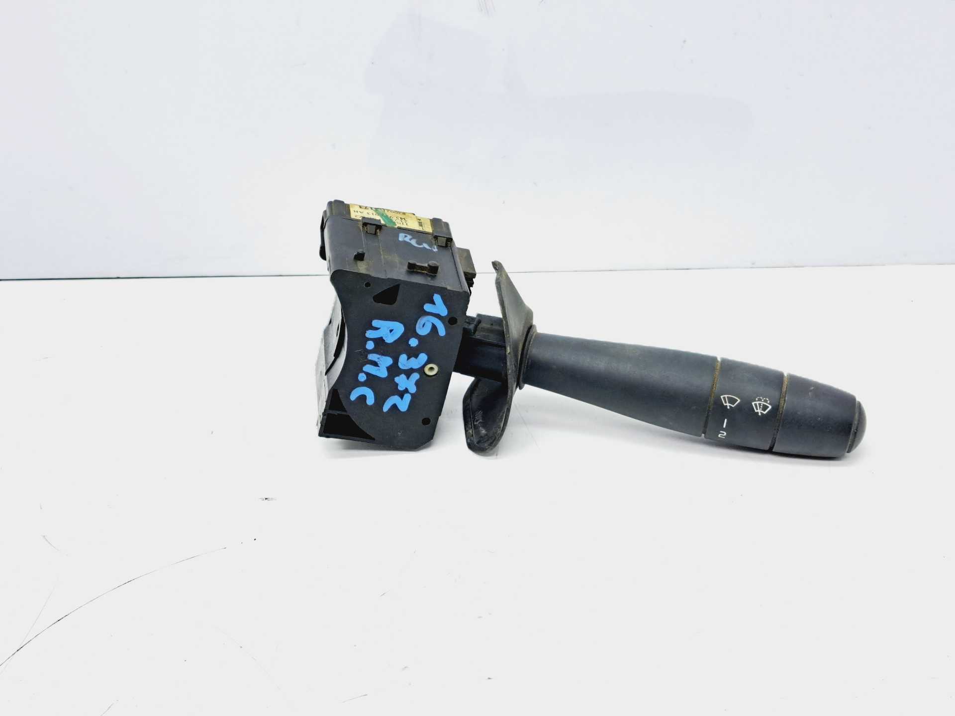 Recambio de mando limpia para dacia logan ambiance referencia OEM IAM 8200213173  