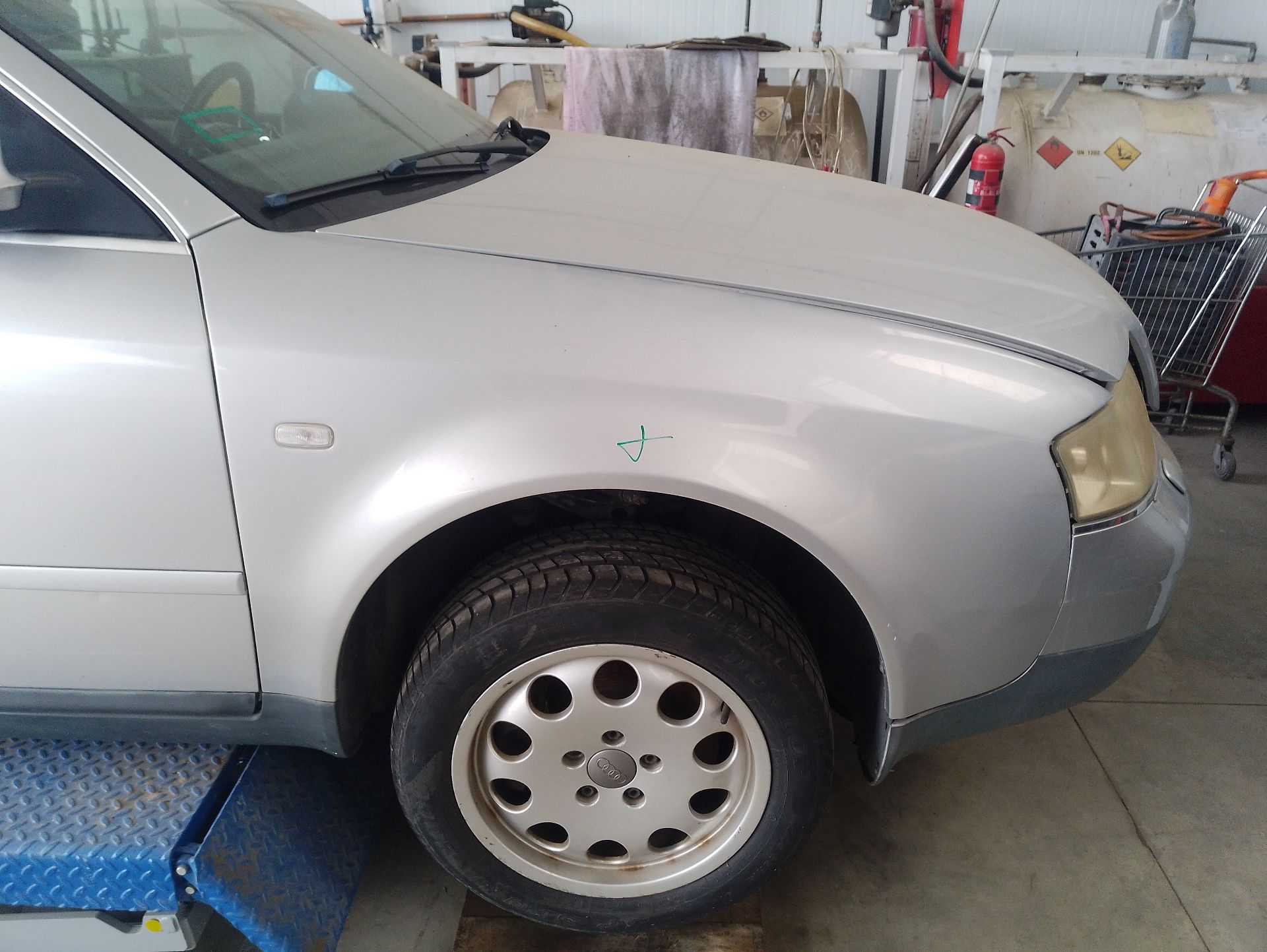 Recambio de aleta delantera derecha para audi a6 c5 (4b2, 4b4) 2.5 tdi referencia OEM IAM 4B0821106A  