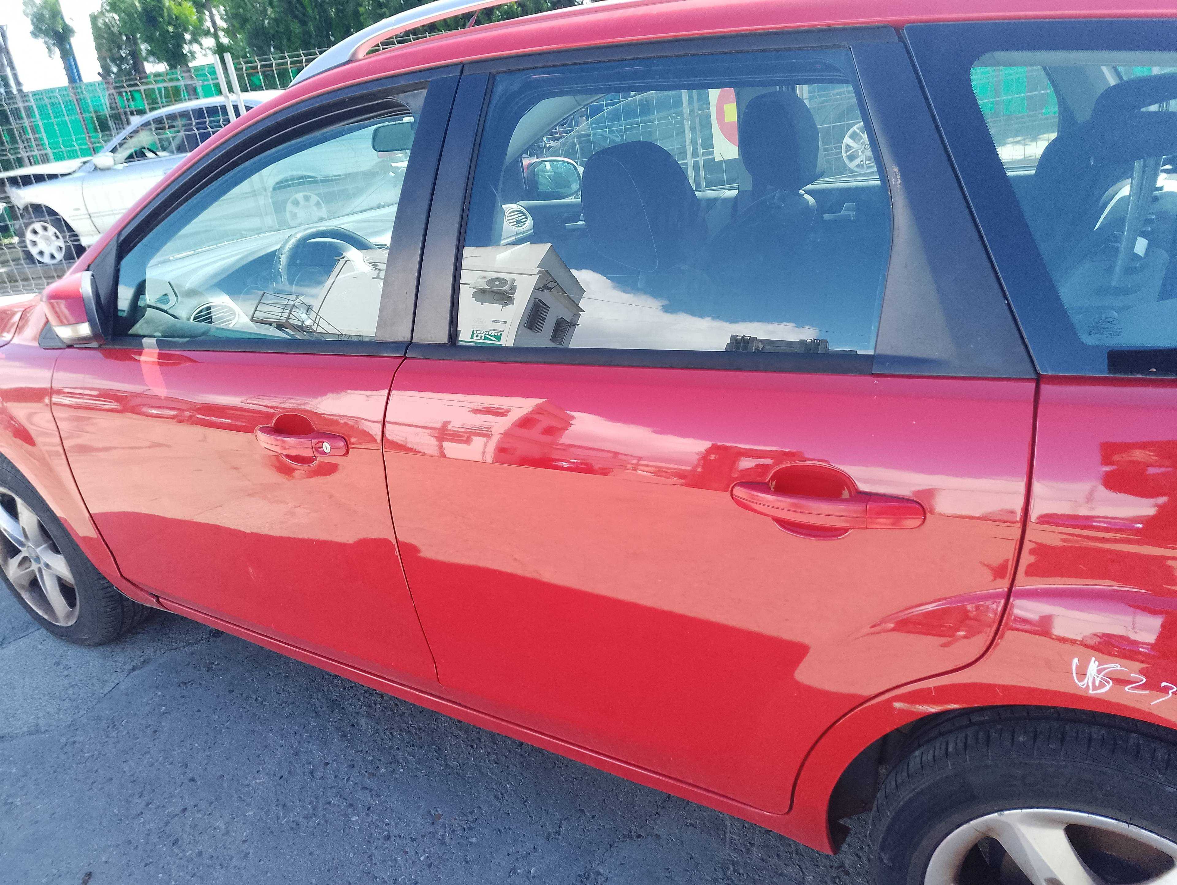 Recambio de puerta trasera izquierda para ford focus berlina (cap) ambiente (d) referencia OEM IAM   