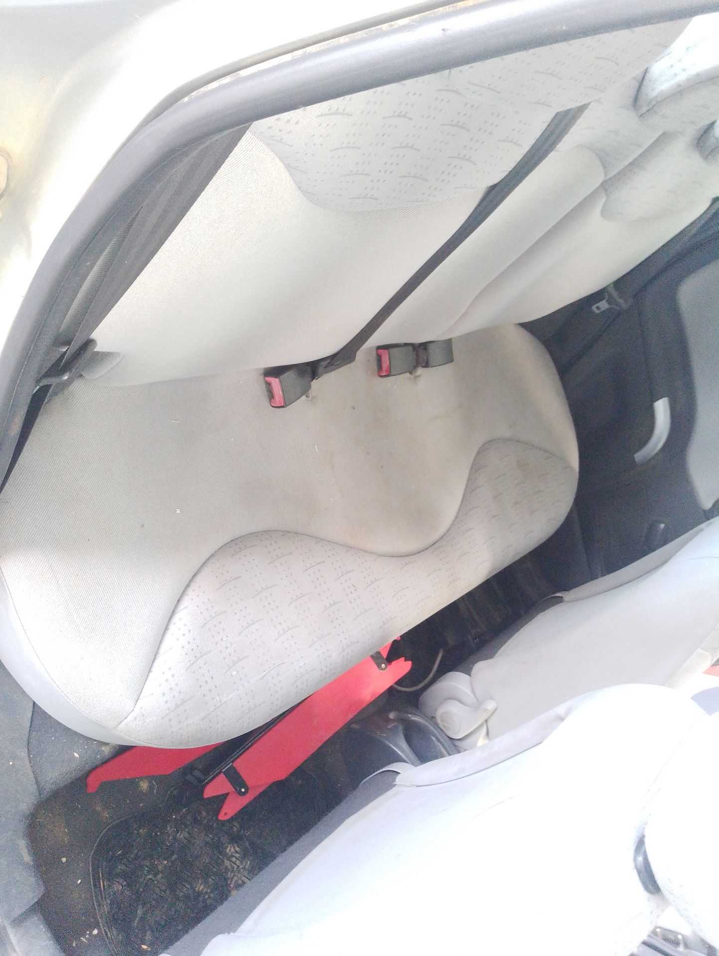 Recambio de asientos traseros para citroën c3 i (fc_, fn_) 1.4 hdi referencia OEM IAM   