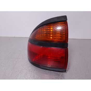 Recambio de piloto trasero izquierdo para renault laguna (b56) 2.2 diesel referencia OEM IAM 7700420122 VALEO 