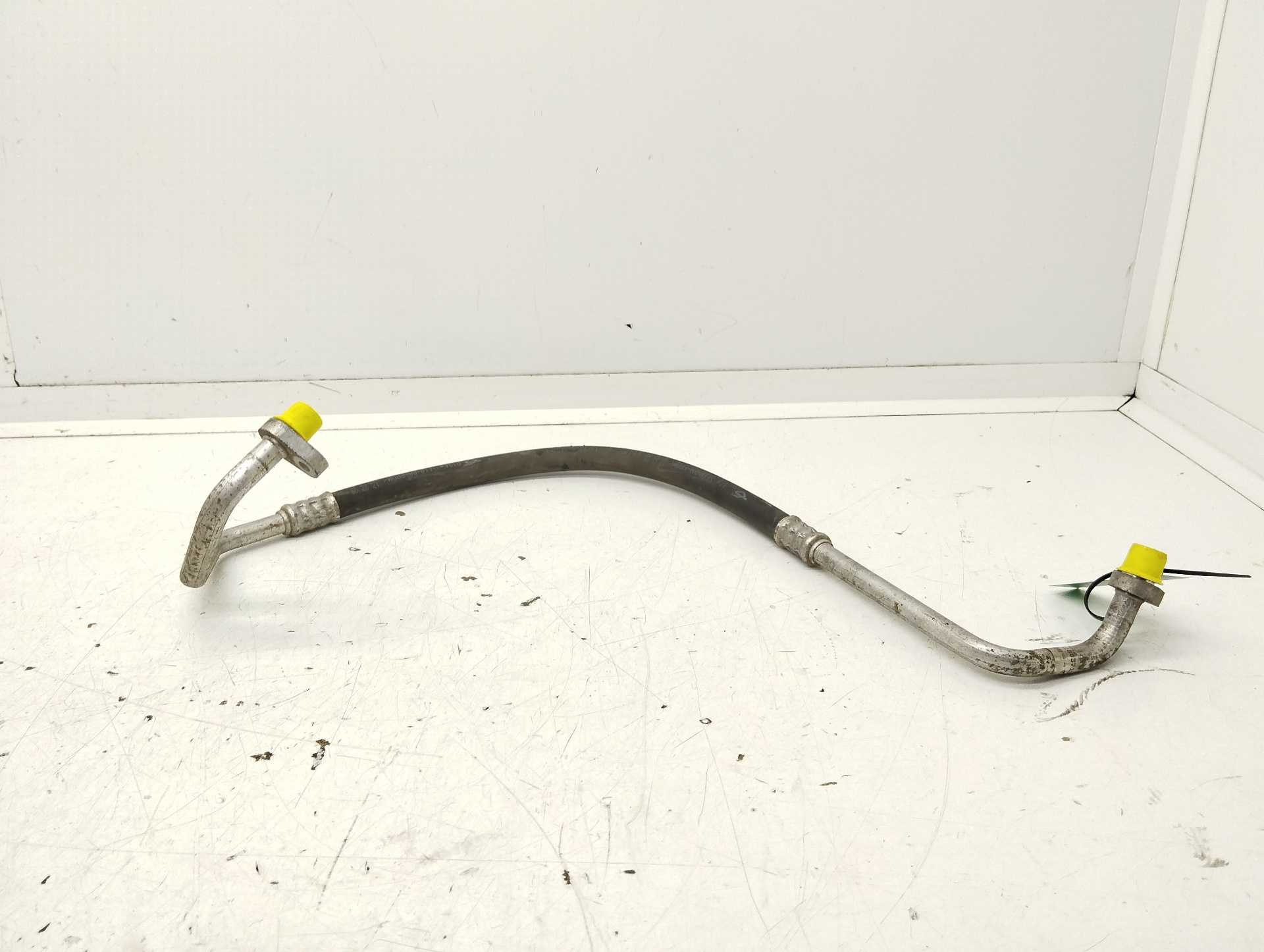 Recambio de tubos aire acondicionado para renault clio iii exception referencia OEM IAM 8200371316  