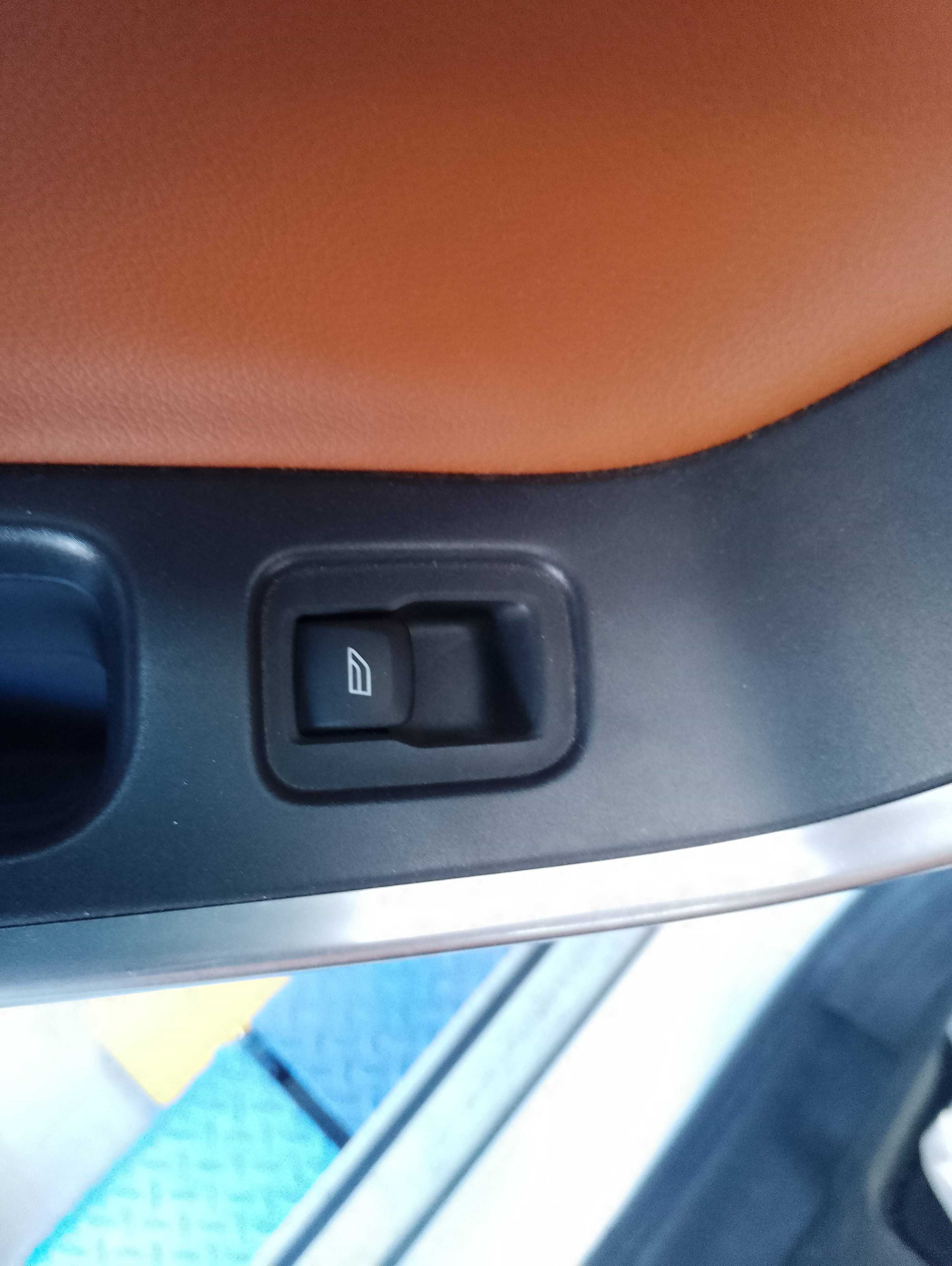 Recambio de mando elevalunas trasero izquierdo para volvo v60 kombi plug-in hybrid awd referencia OEM IAM   
