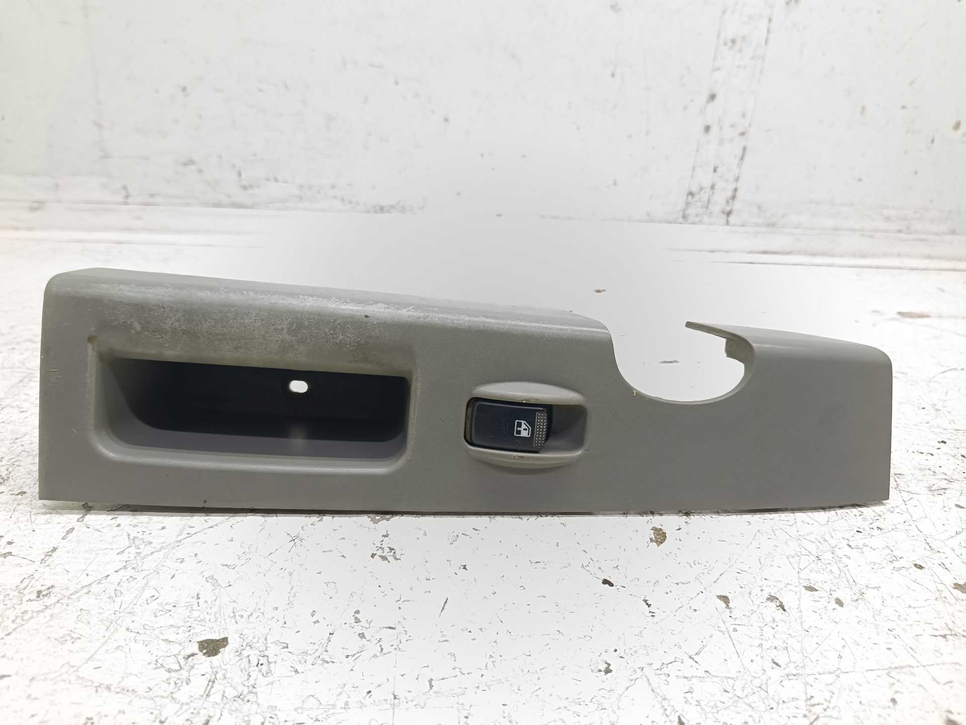 Recambio de mando elevalunas delantero derecho para kia sorento 2.5 crdi active referencia OEM IAM 478510B112  