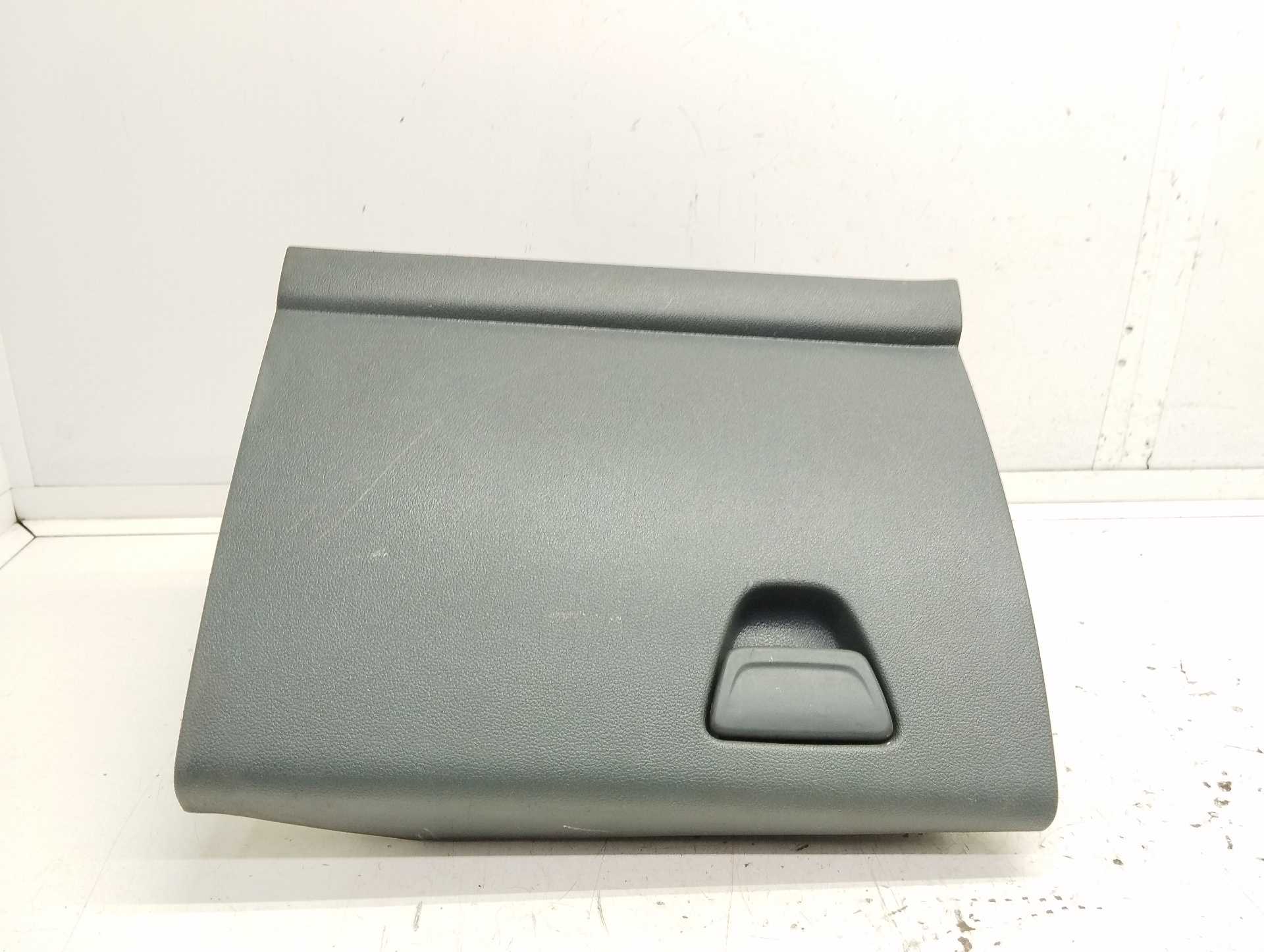 Recambio de guantera para ford c-max titanium referencia OEM IAM AM51R06044  