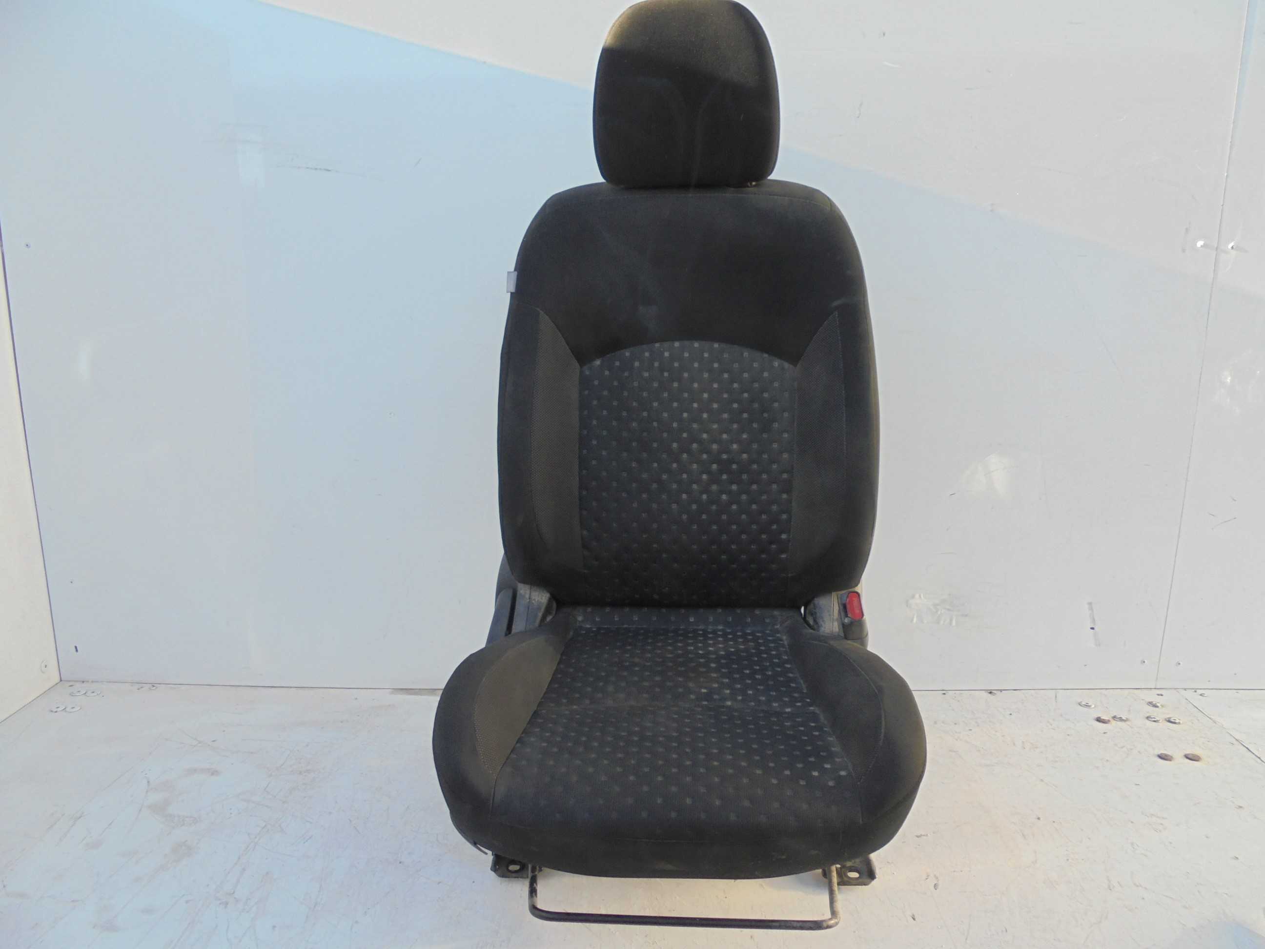 Recambio de asiento delantero derecho para mitsubishi asx (ga0w) challenge 2wd referencia OEM IAM   