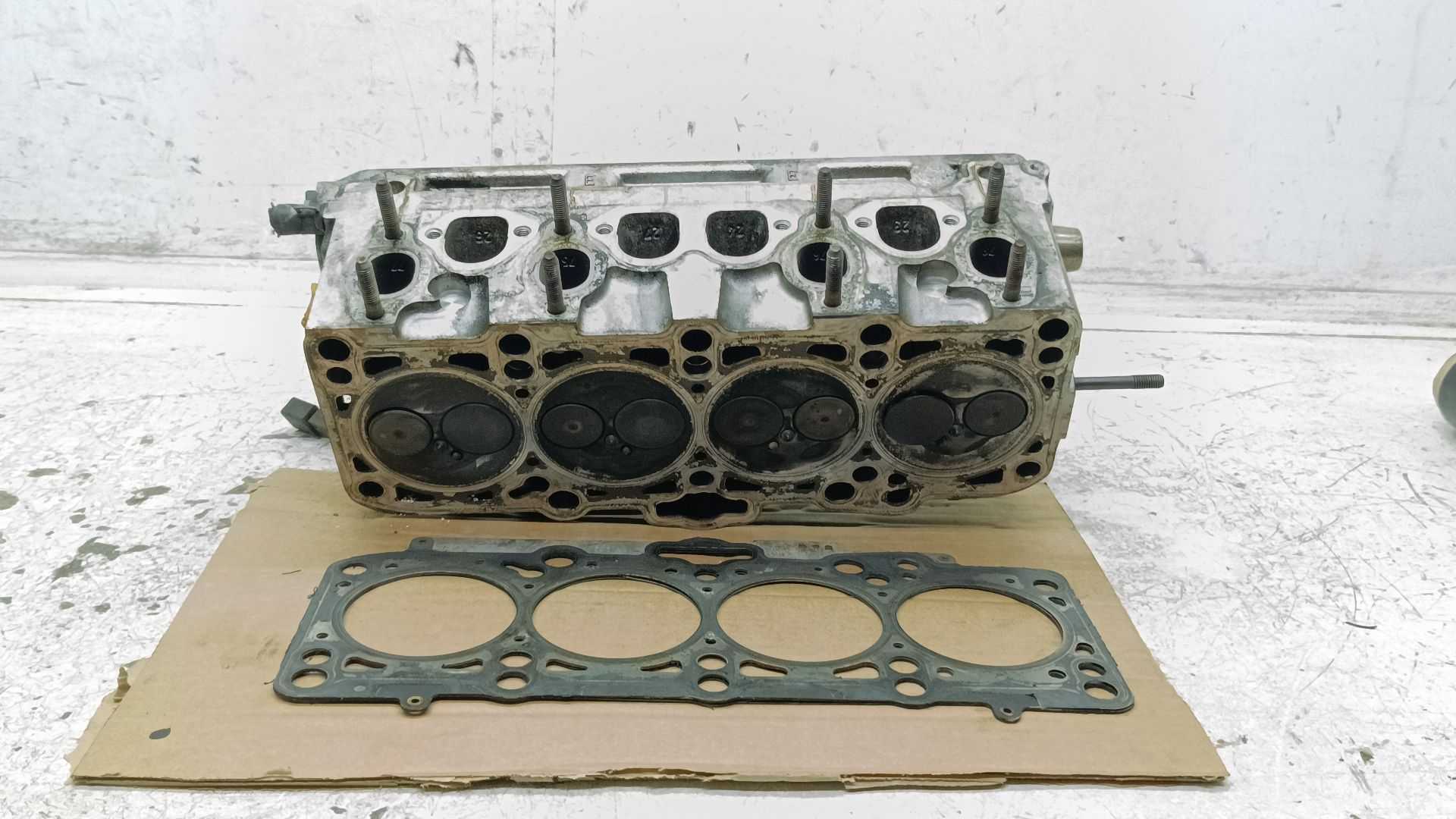 Recambio de culata para seat leon (1m1) signo referencia OEM IAM 038103373E  