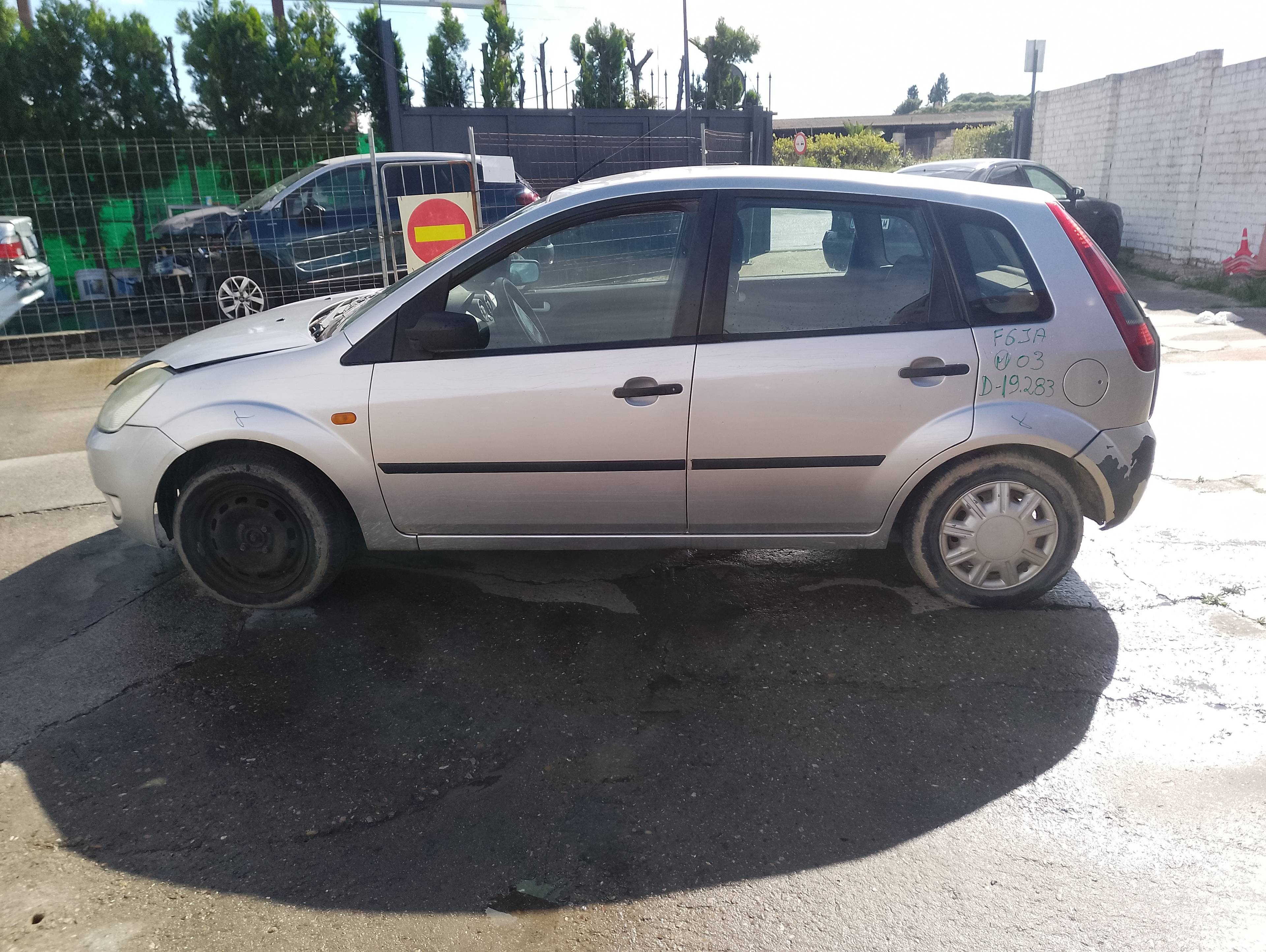 ford fiesta (cbk) del año 2003