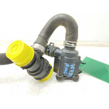 BOMBA AGUA 5Q0965561B 5Q0121599AD 704071330