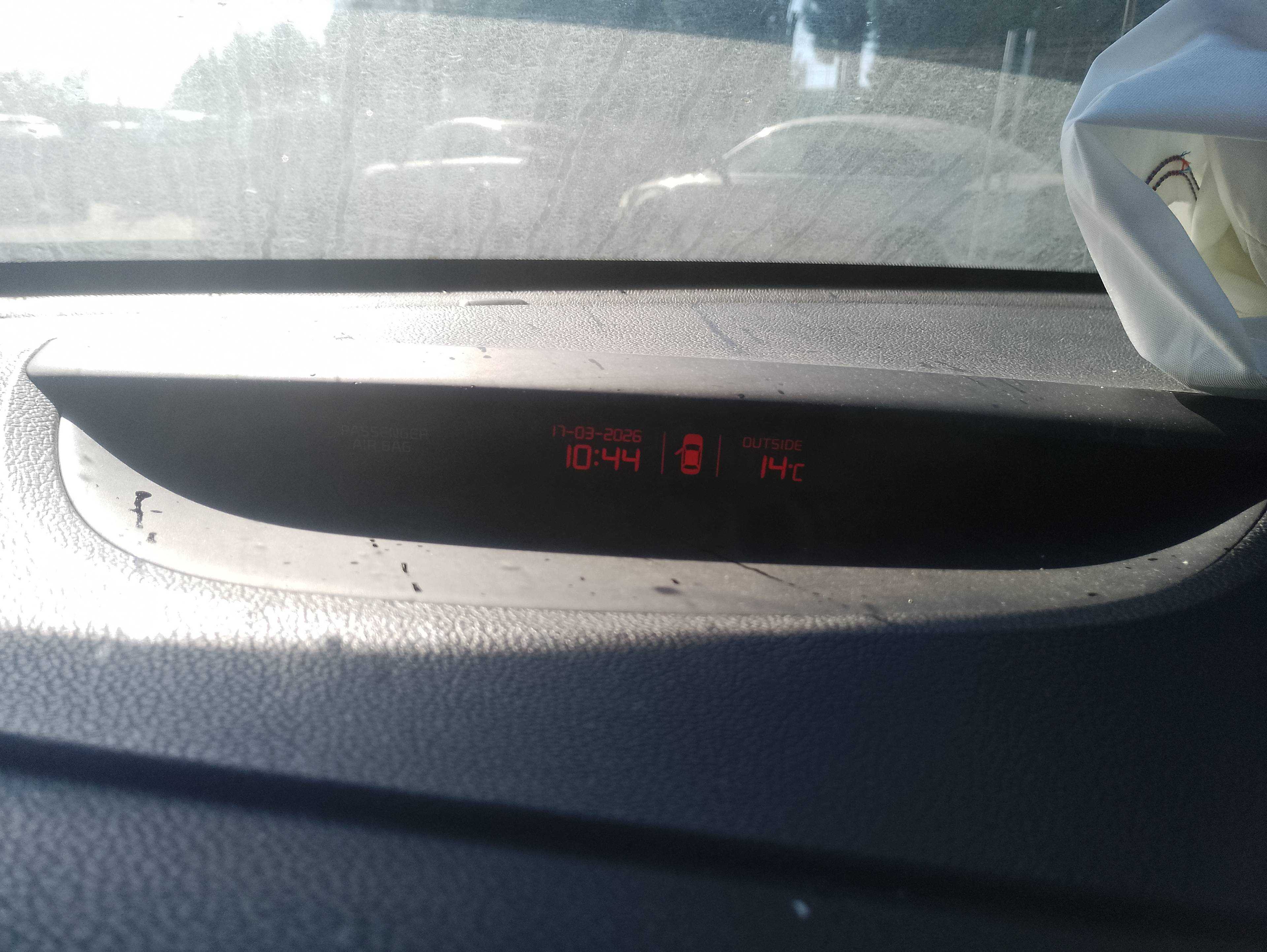 Recambio de pantalla multifuncion para kia cee´d business referencia OEM IAM   