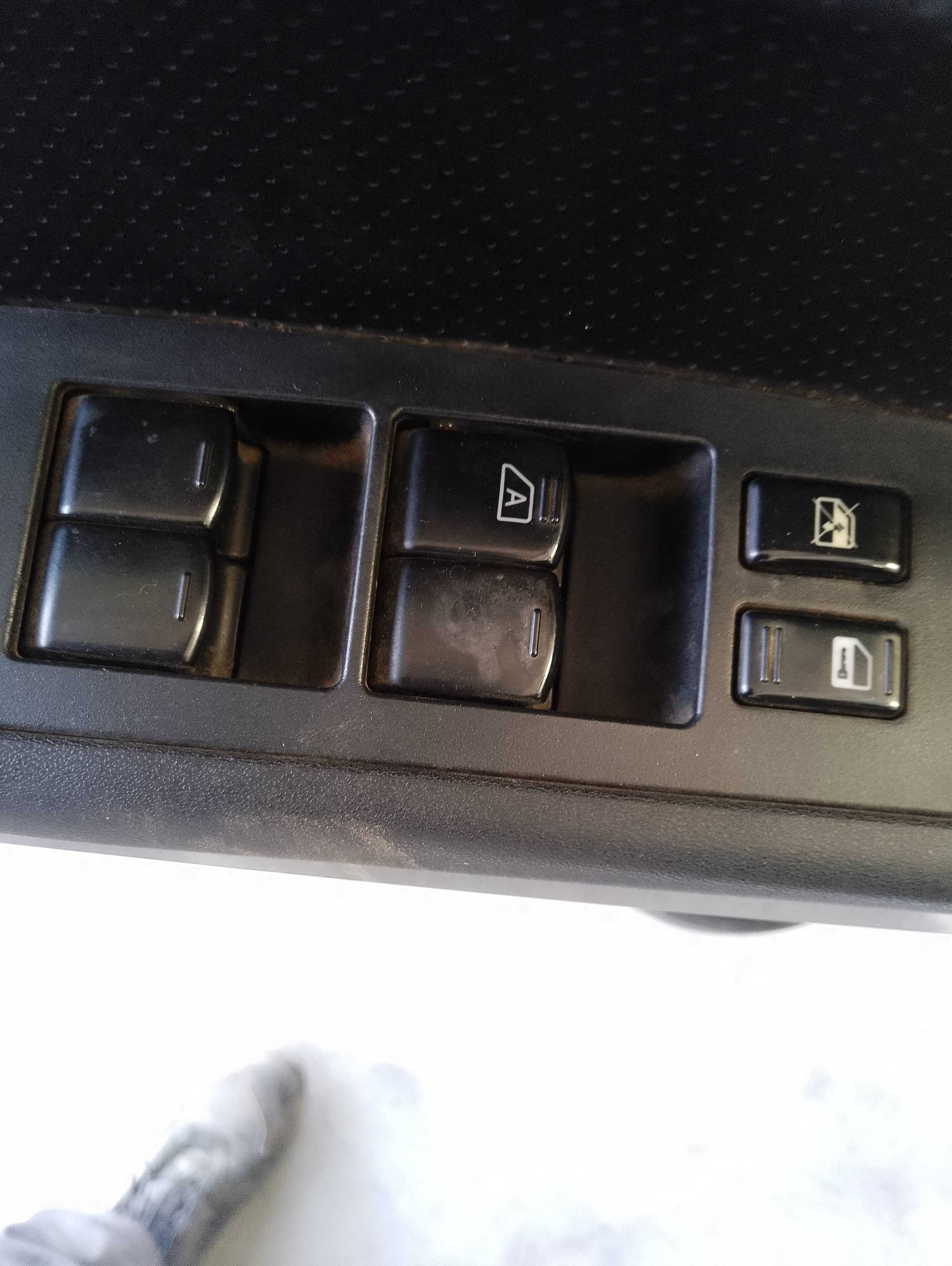 Recambio de mando elevalunas delantero izquierdo para nissan x-trail (t31) le referencia OEM IAM   