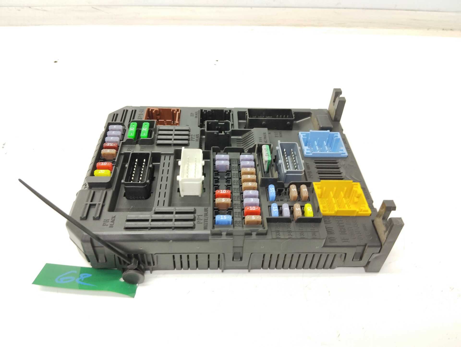 Recambio de centralita bsi para peugeot 3008 active referencia OEM IAM 981985508001 28550090 