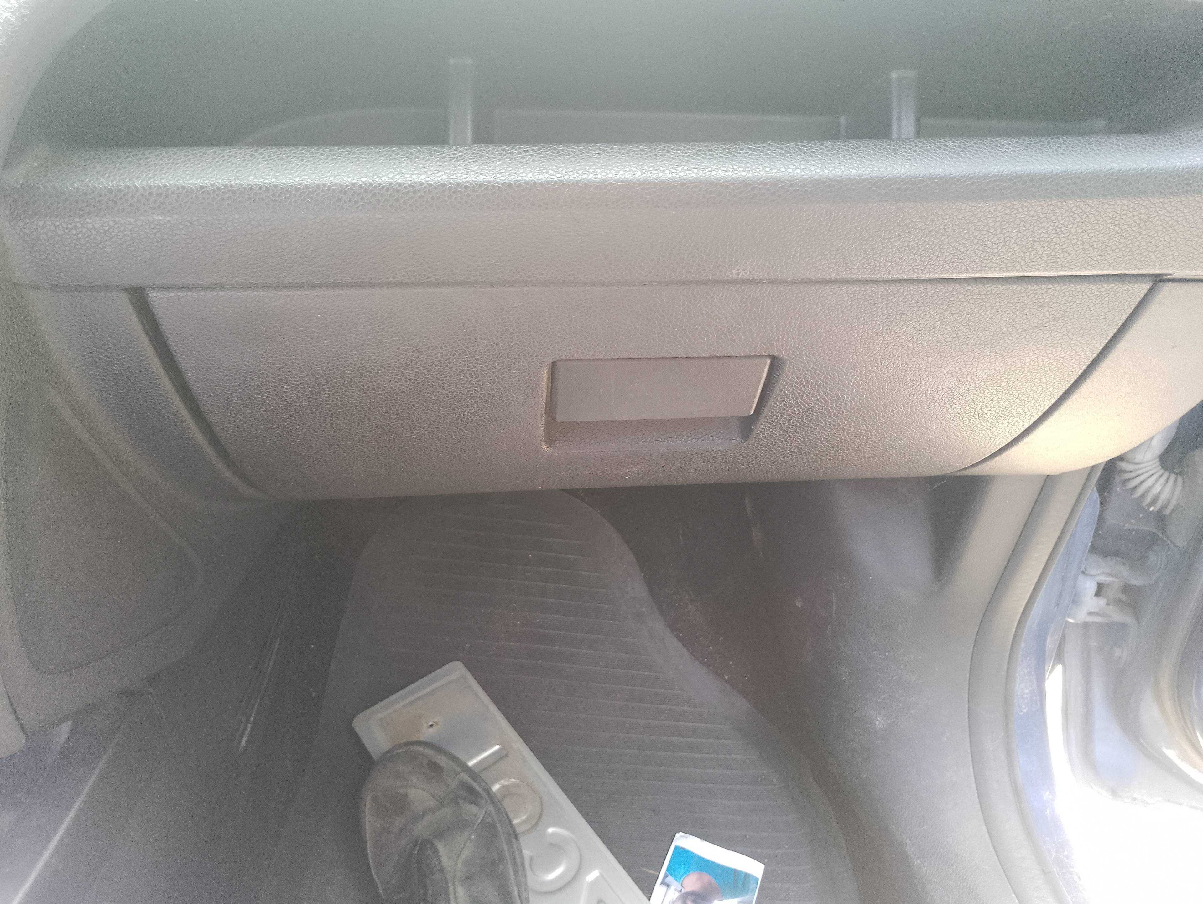 Recambio de guantera para ford fusion (cbk) ambiente referencia OEM IAM   