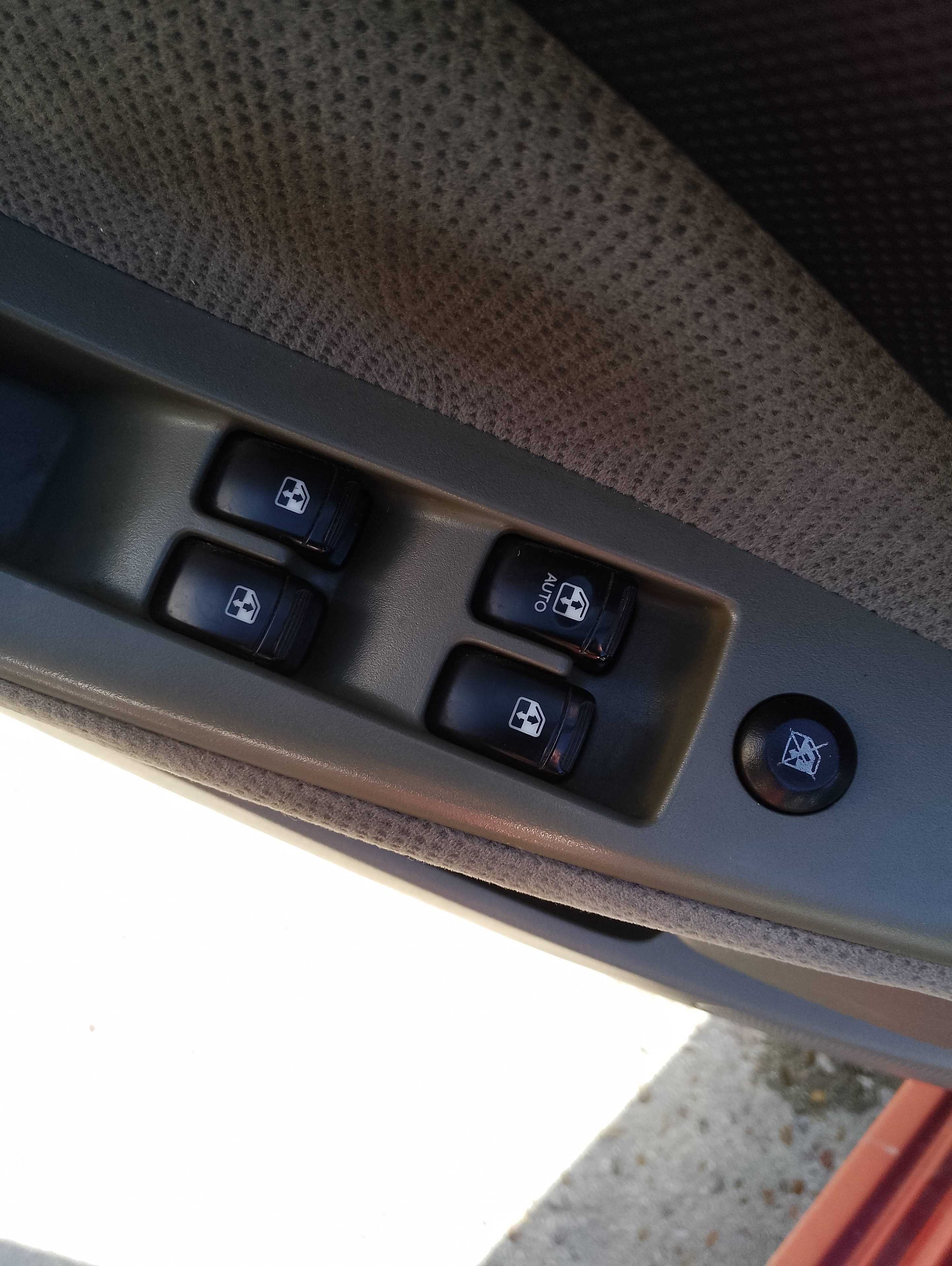 Recambio de mando elevalunas delantero izquierdo para chevrolet nubira berlina 2.0 tcdi referencia OEM IAM   
