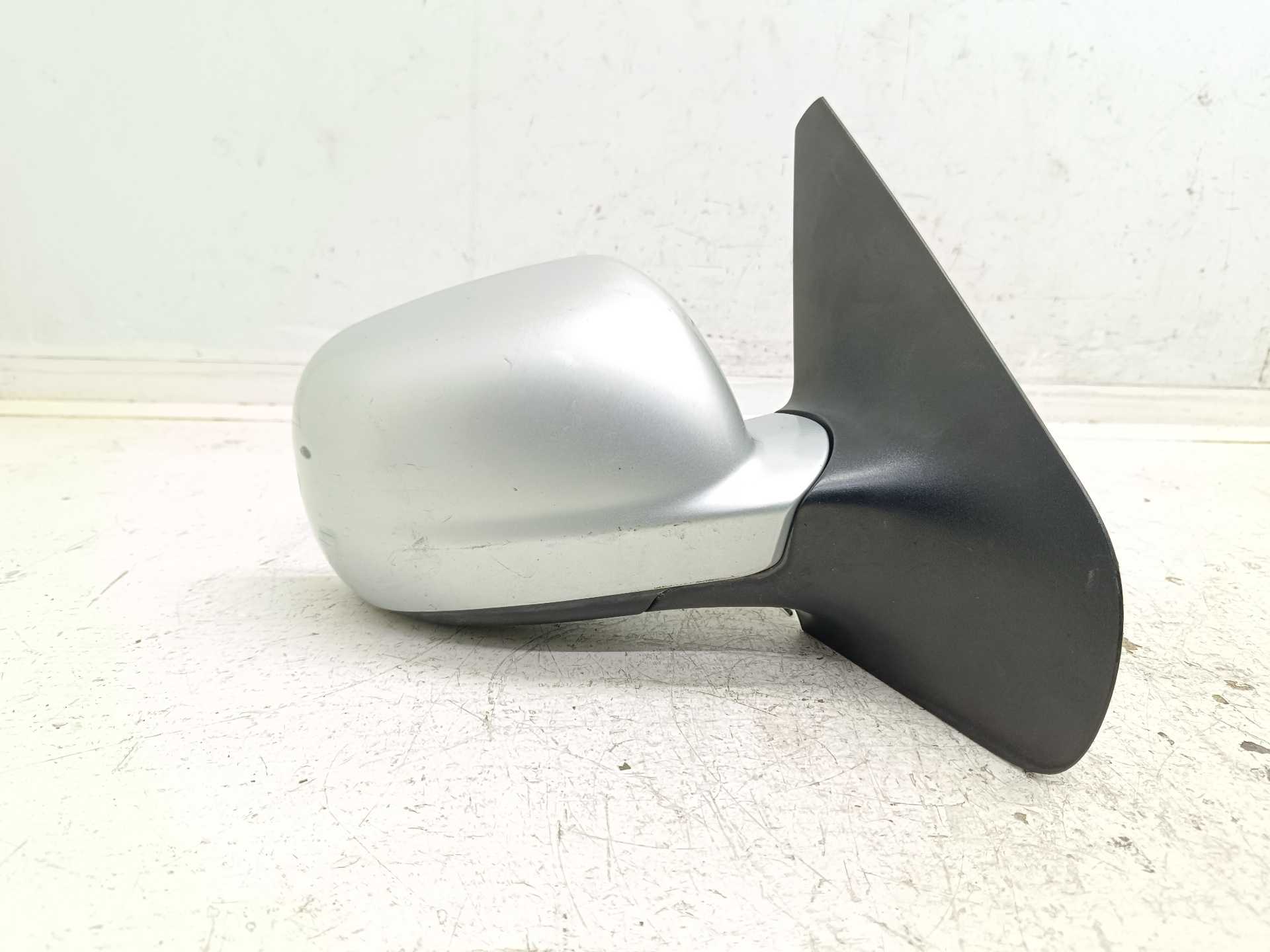 Recambio de retrovisor derecho para volkswagen bora berlina (1j2) conceptline referencia OEM IAM E1010515  