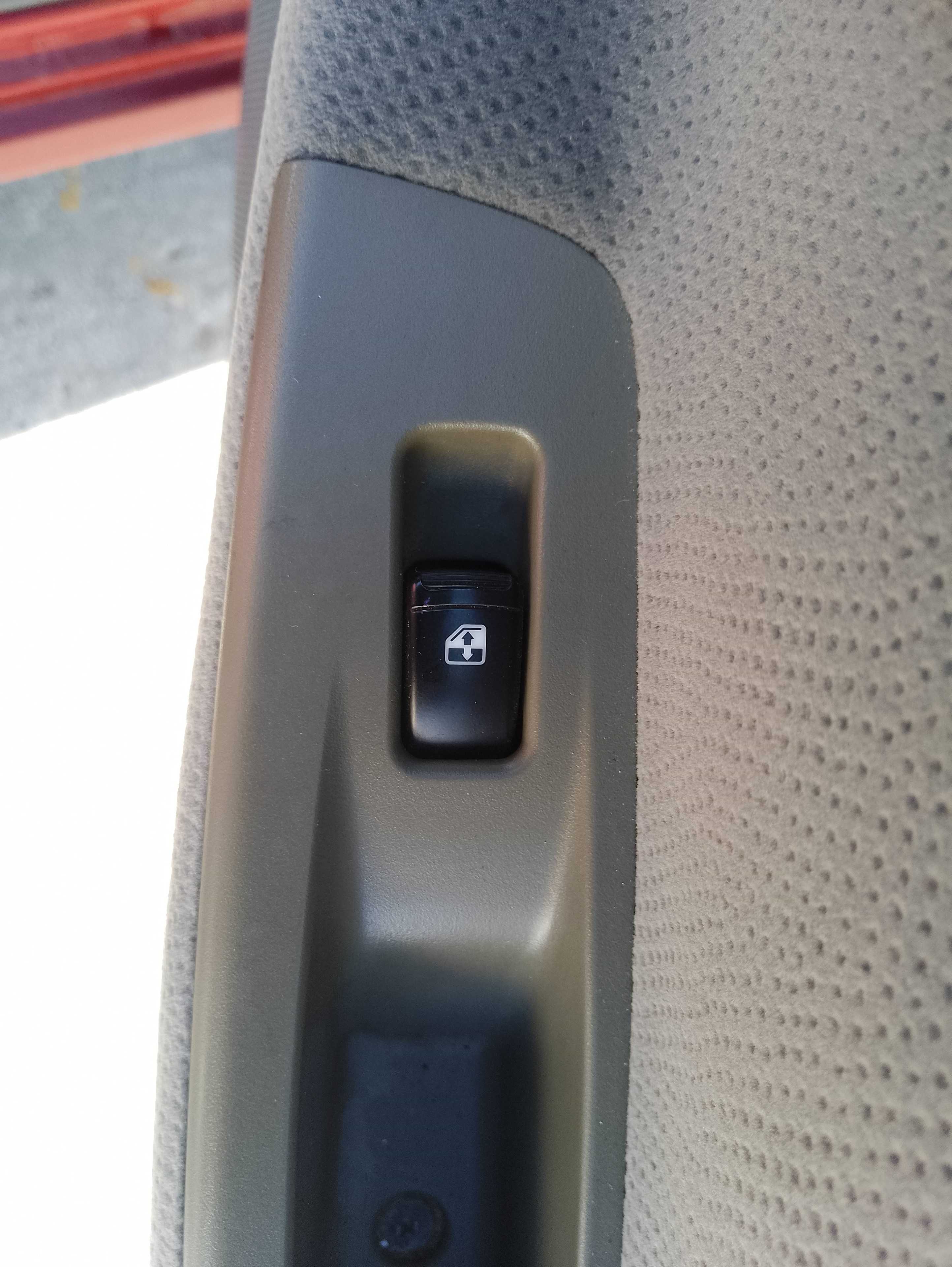 Recambio de mando elevalunas trasero derecho para chevrolet nubira berlina 2.0 tcdi referencia OEM IAM   