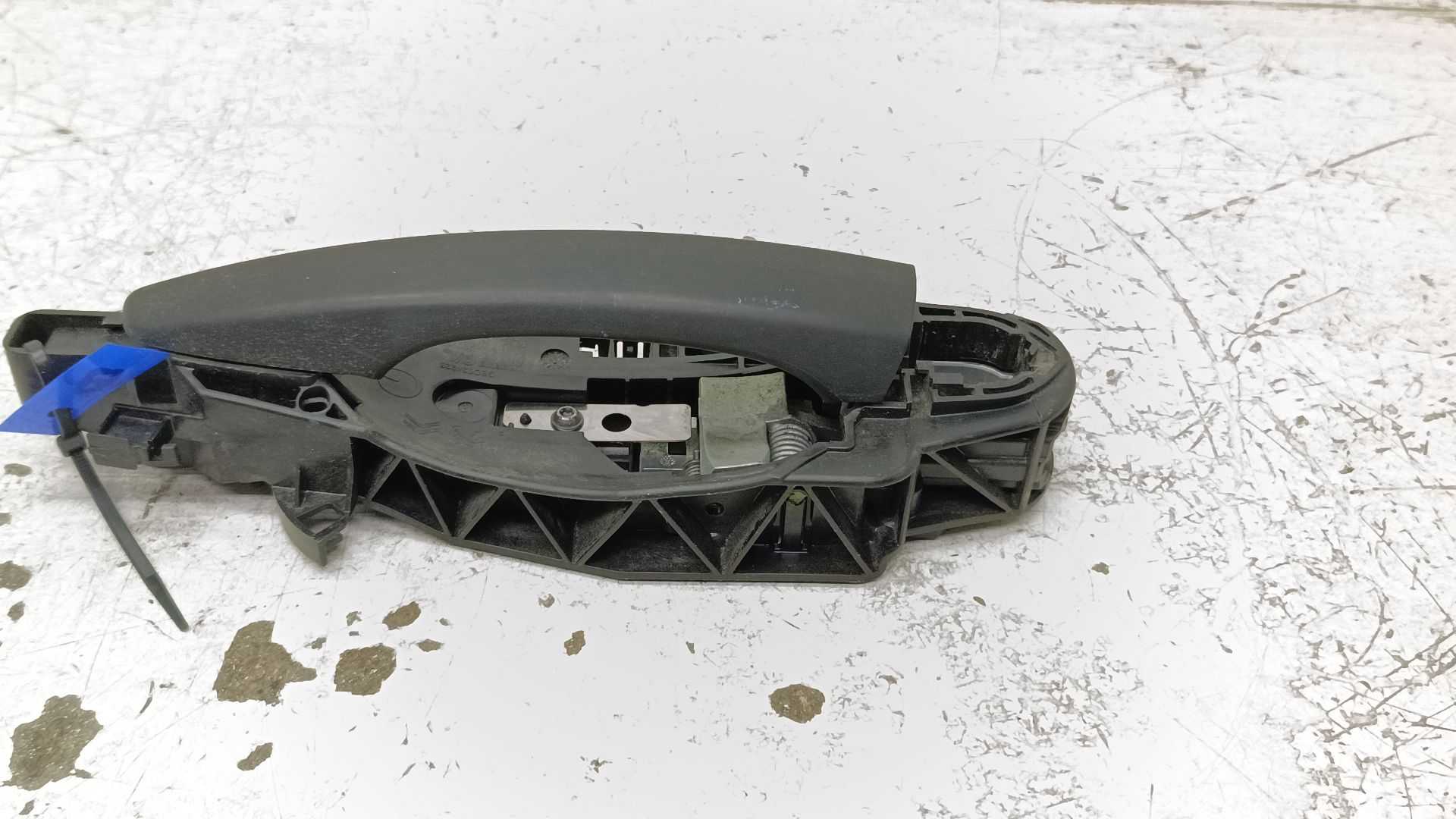 Recambio de maneta exterior pl derecha para peugeot partner grip l1 referencia OEM IAM 9802977380  