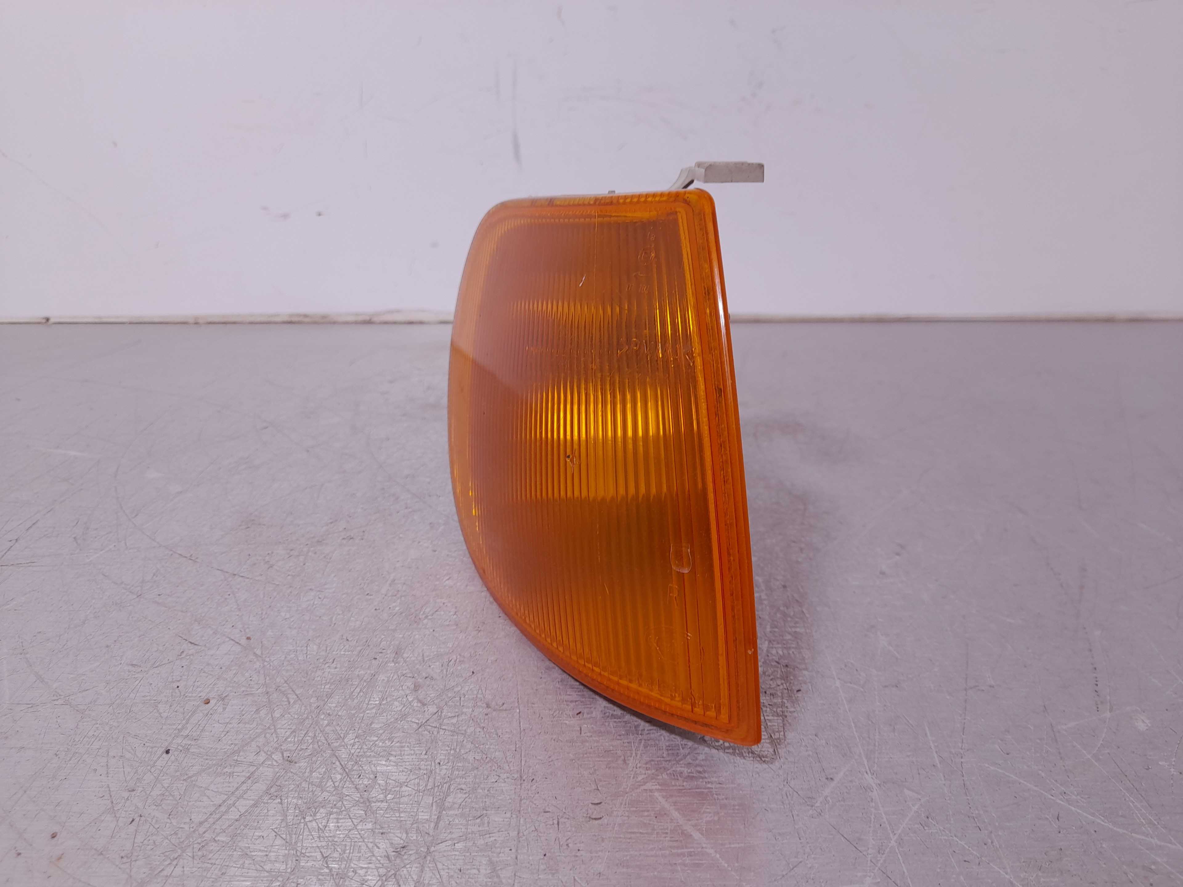 Recambio de piloto delantero derecho para volkswagen polo berlina (6n1) concept referencia OEM IAM 6N0953050  
