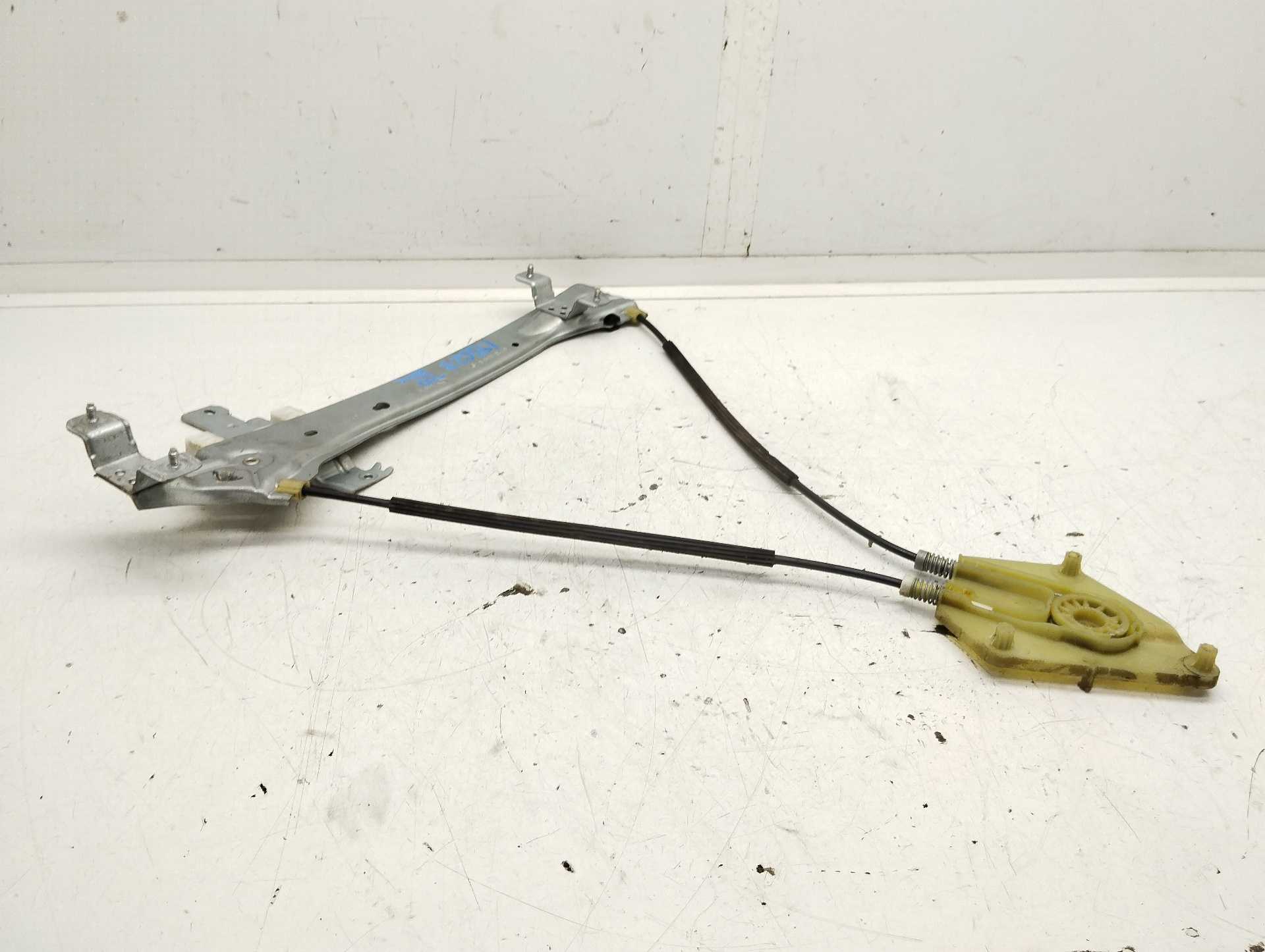 Recambio de elevalunas trasero derecho para renault megane iii berlina 5 p 1.2 16v referencia OEM IAM 827200003R 968717101 