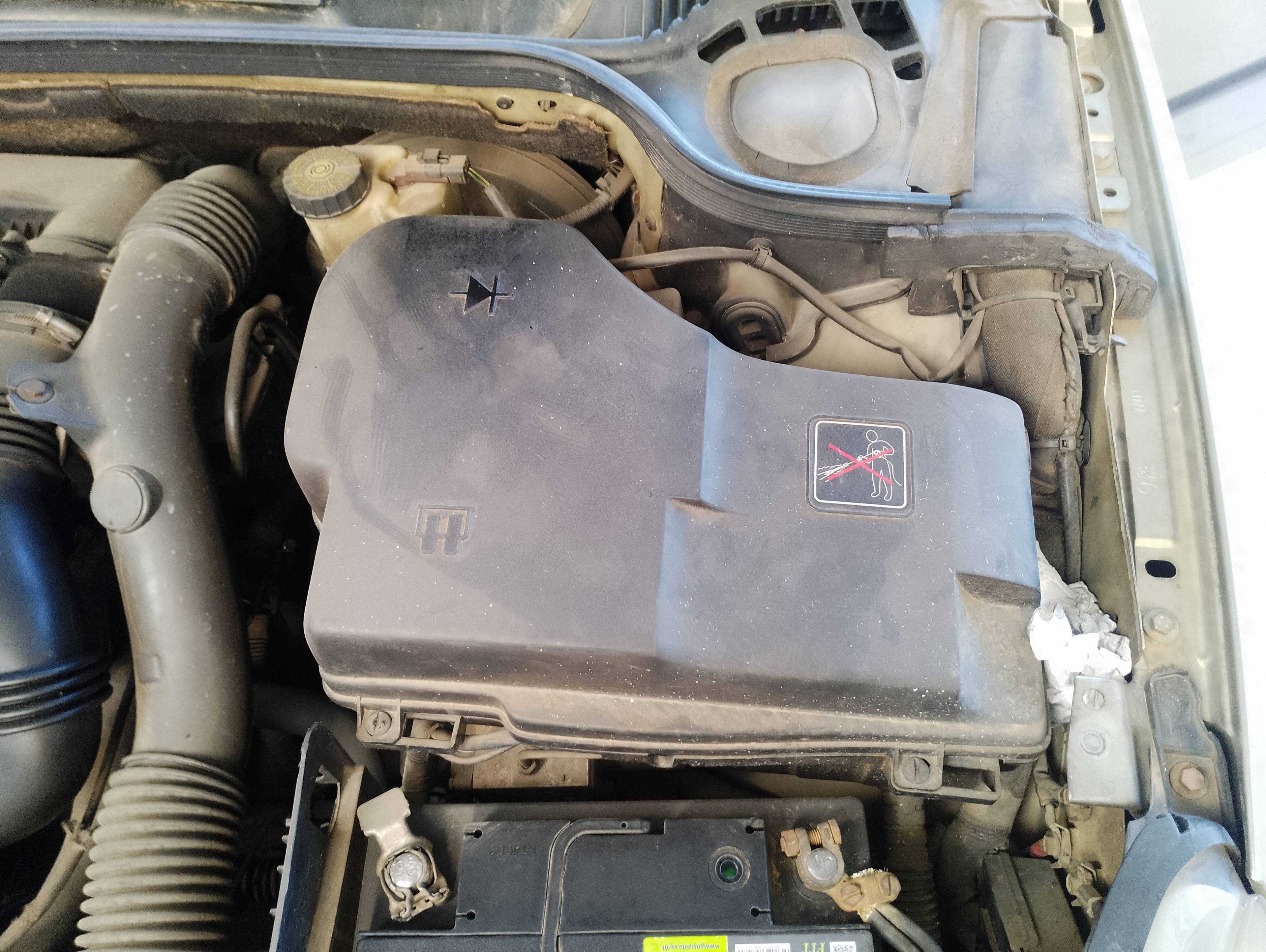 Recambio de caja reles / fusibles para peugeot 407 sr confort referencia OEM IAM   
