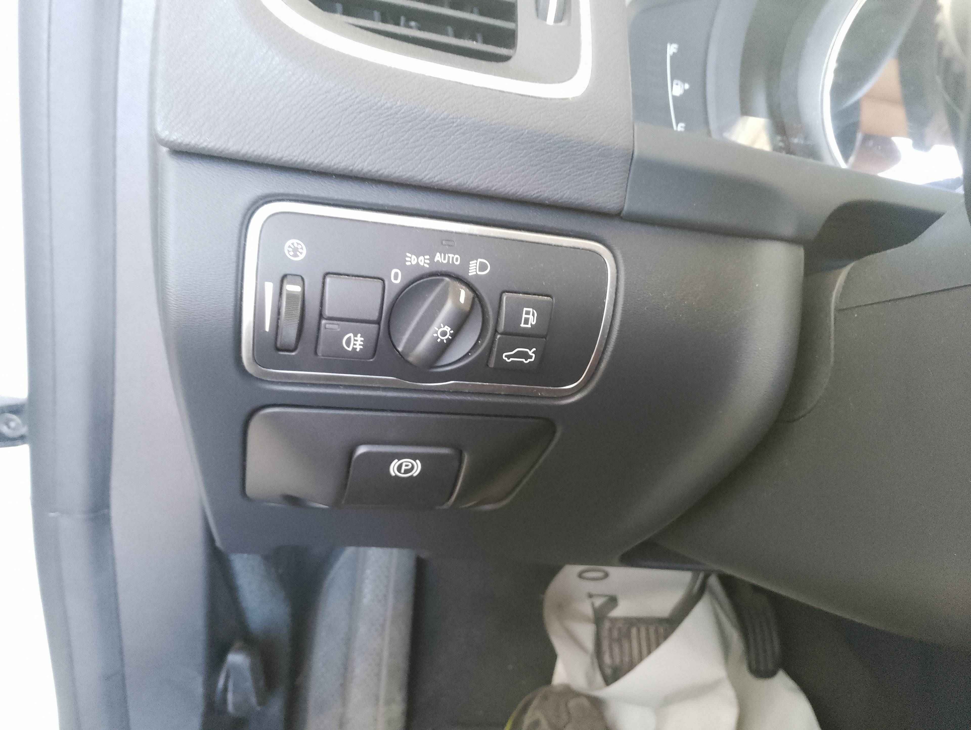 Recambio de mando luces para volvo v60 kombi plug-in hybrid awd referencia OEM IAM   