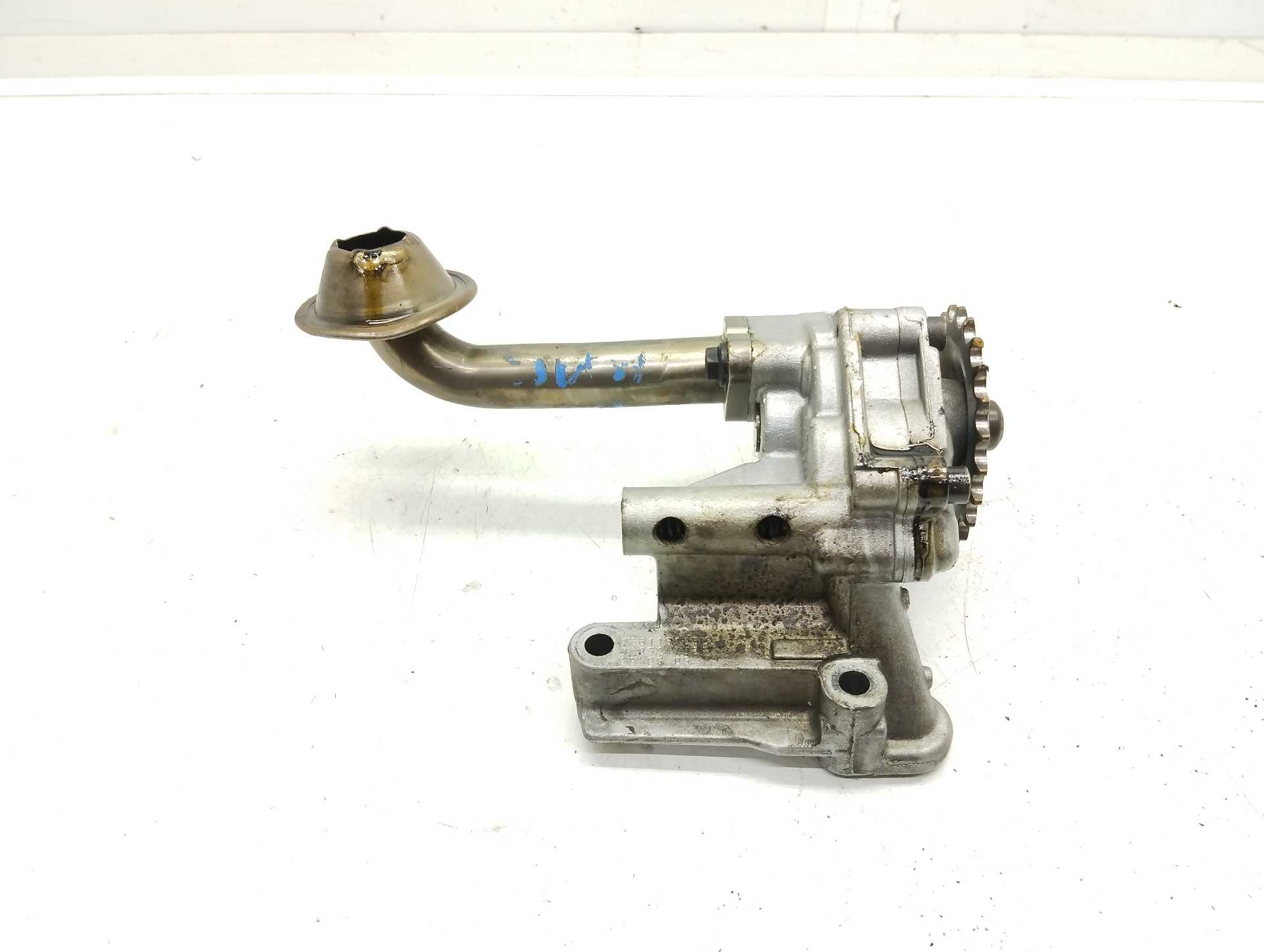 Recambio de bomba aceite para skoda octavia berlina (1z3) active referencia OEM IAM 038115105C  