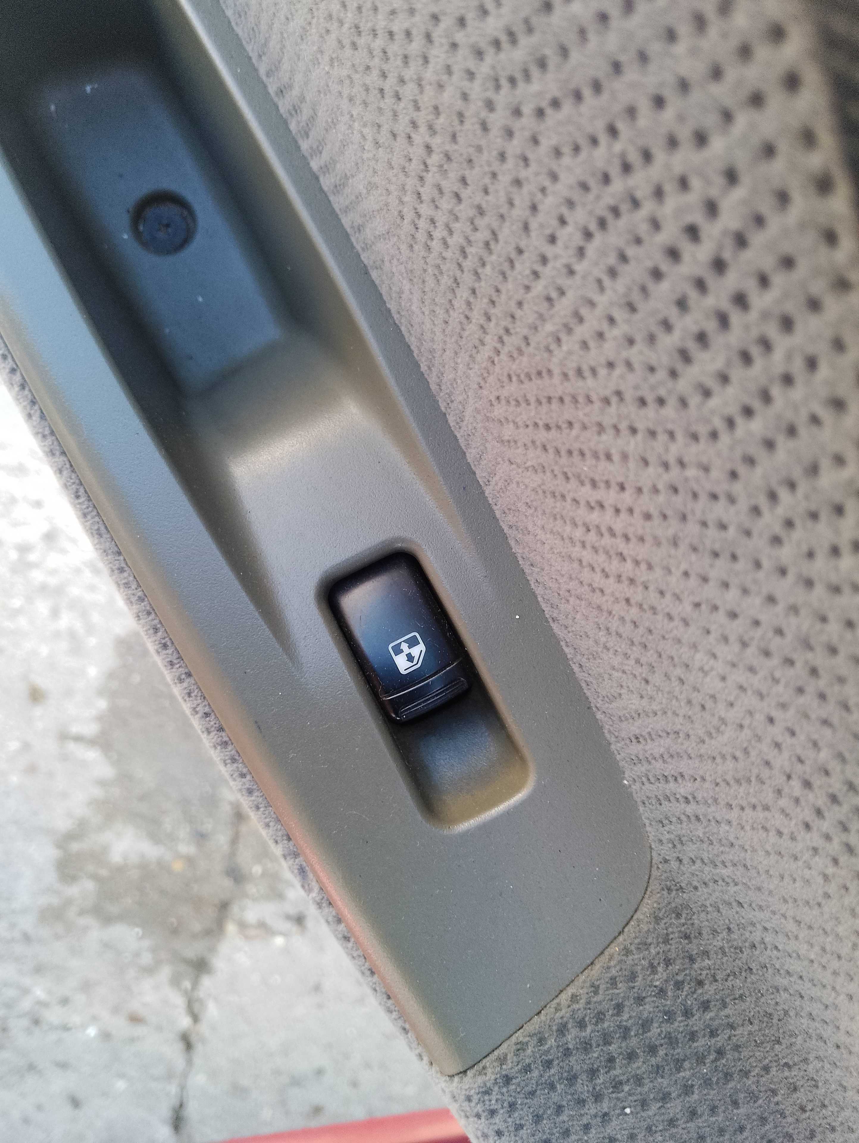 Recambio de mando elevalunas trasero izquierdo para chevrolet nubira berlina 2.0 tcdi referencia OEM IAM   