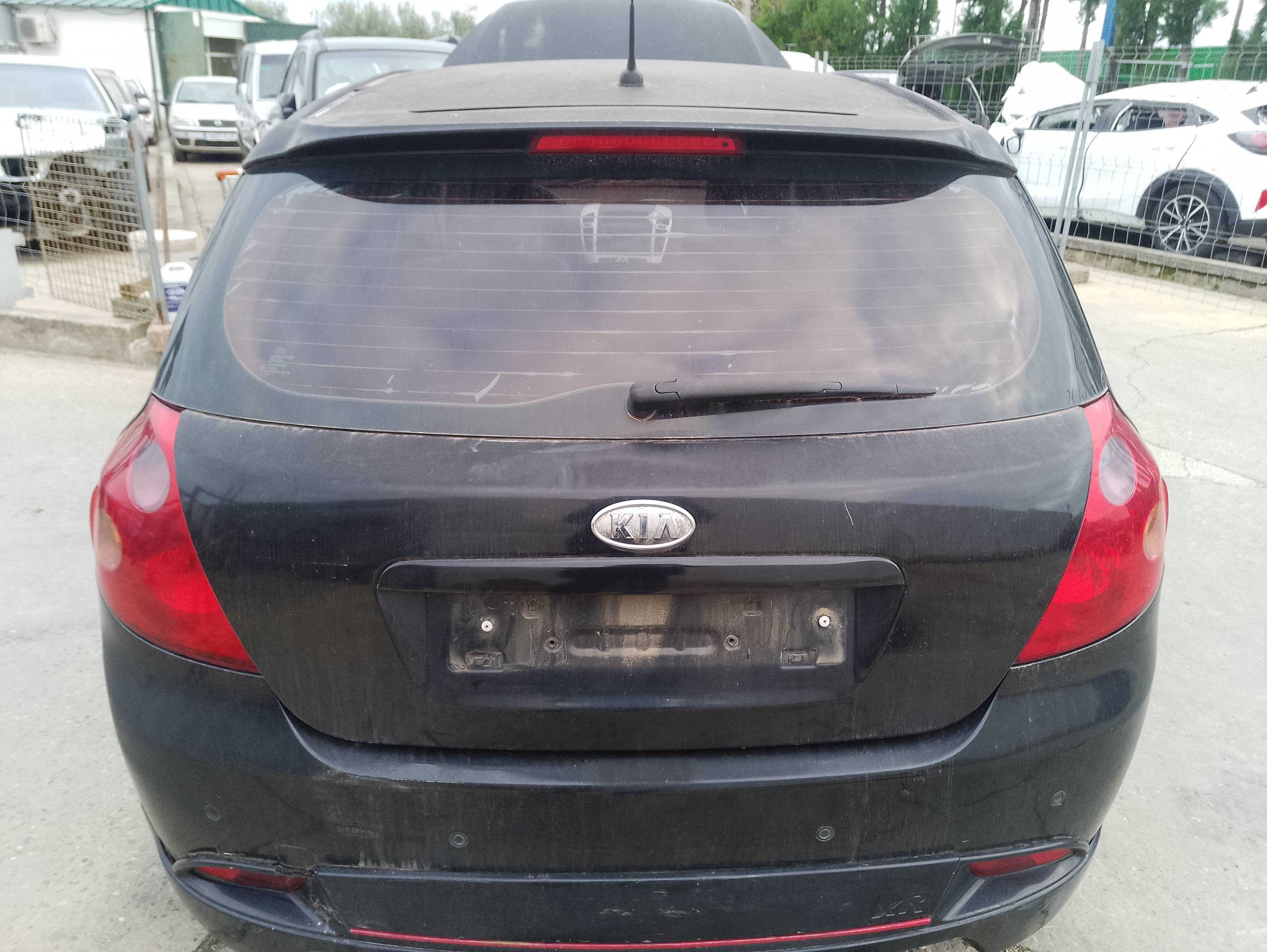 Recambio de porton trasero para kia cee´d active referencia OEM IAM   