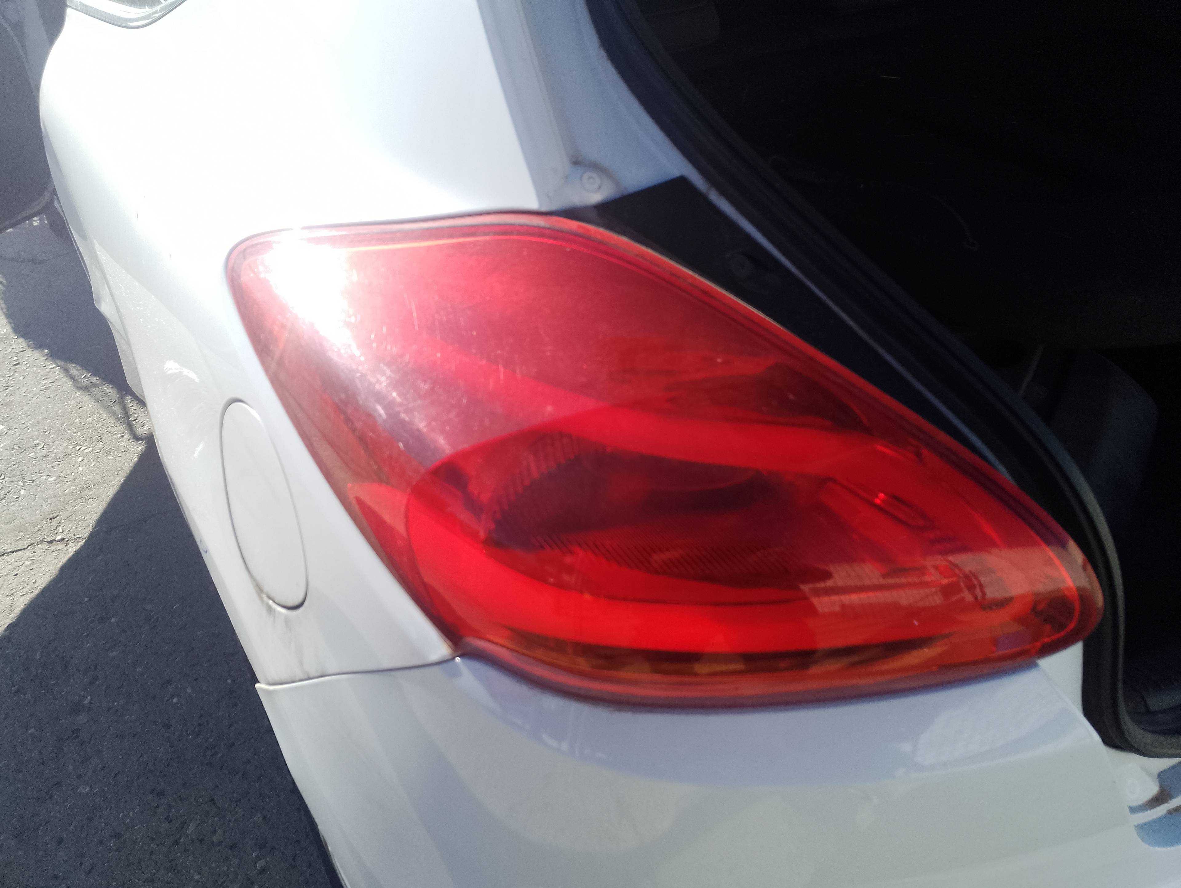 Recambio de piloto trasero izquierdo para kia cee´d business referencia OEM IAM   