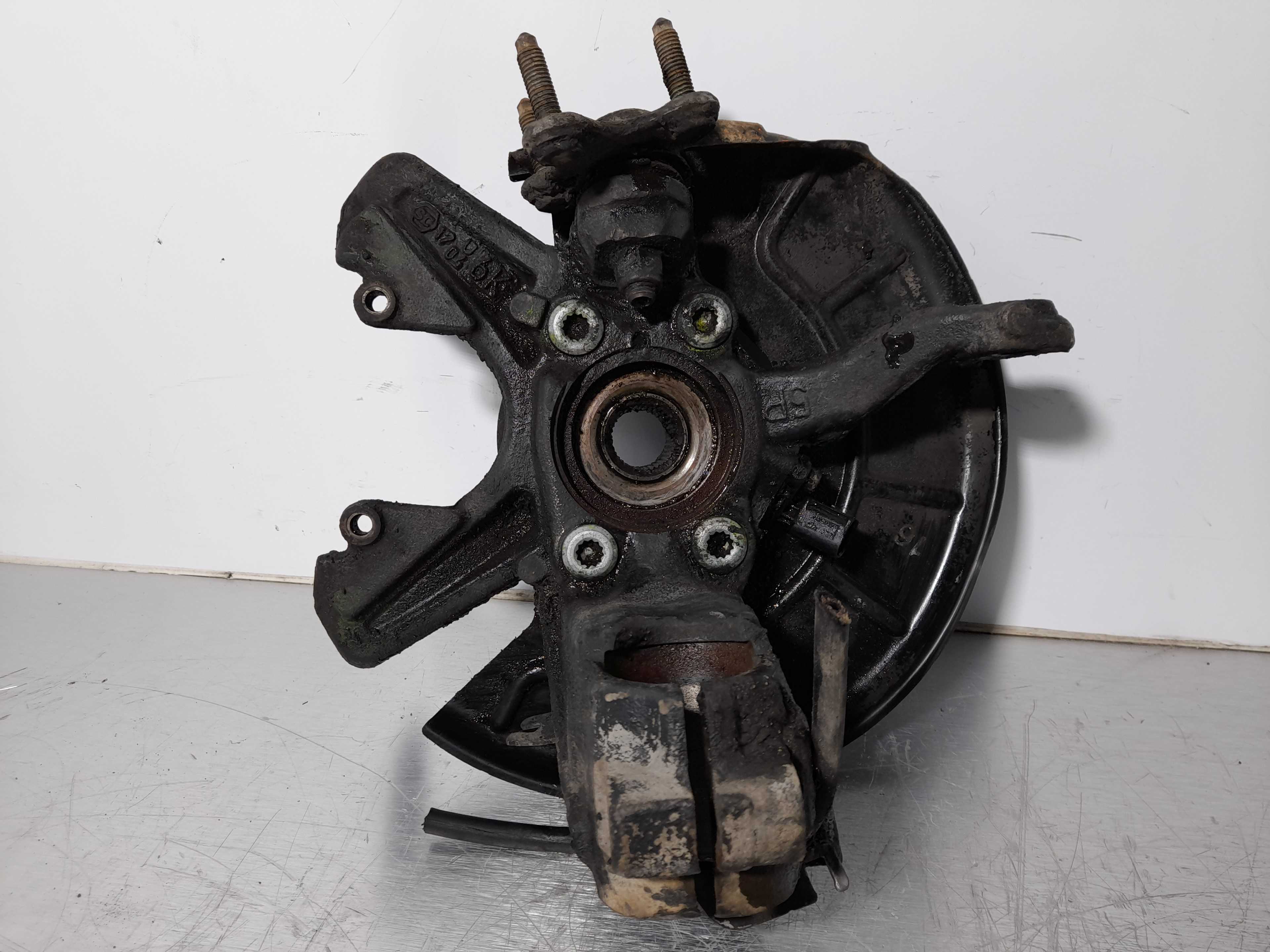 Recambio de mangueta delantera derecha para skoda octavia berlina (1z3) active referencia OEM IAM   