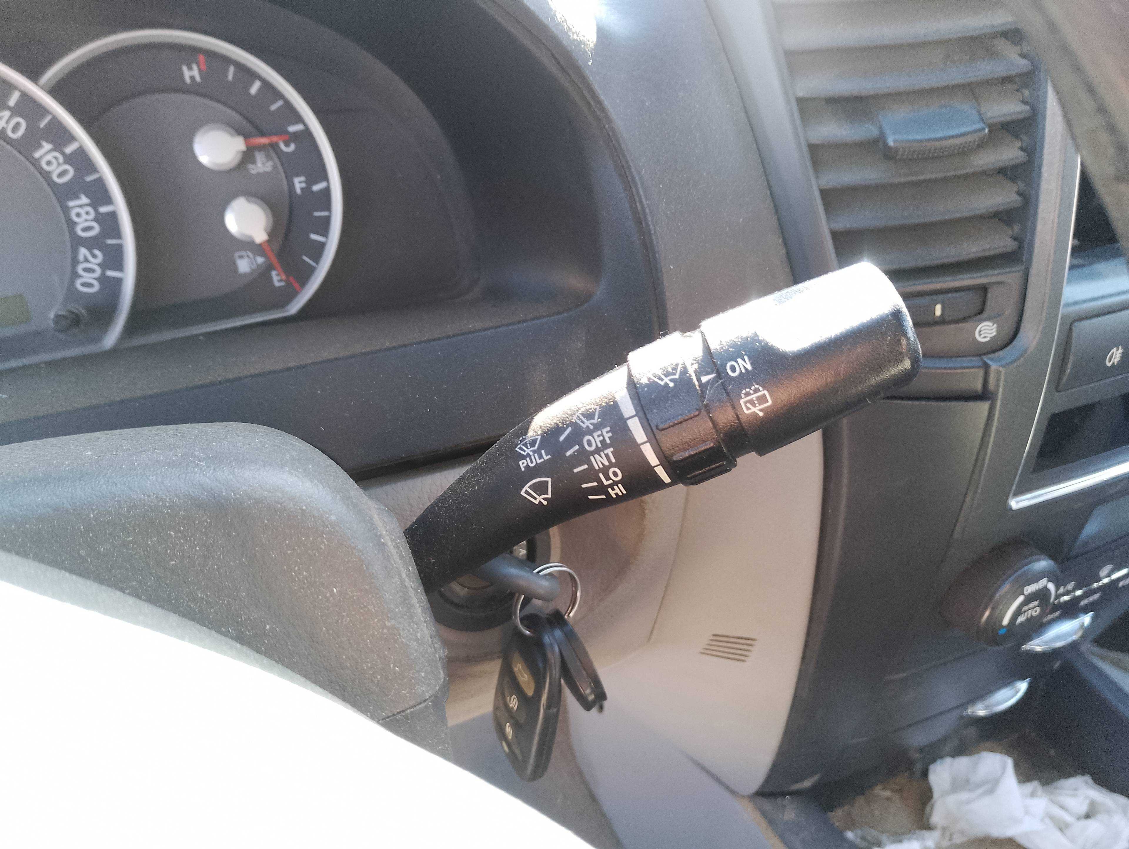 Recambio de mando limpia para kia sorento 2.5 crdi active referencia OEM IAM   