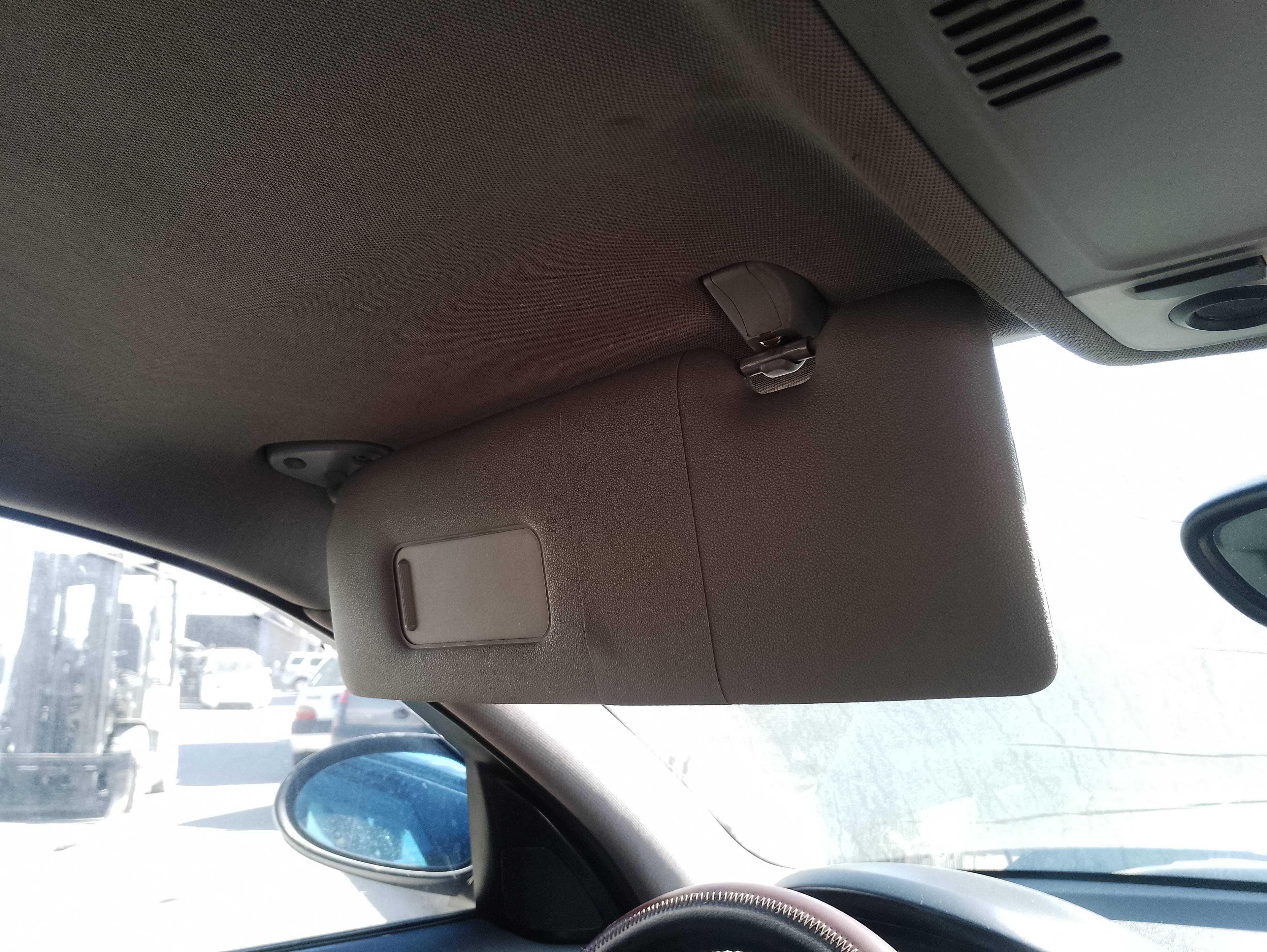 Recambio de parasol izquierdo para bmw serie 1 berlina (e81/e87) 118d referencia OEM IAM   