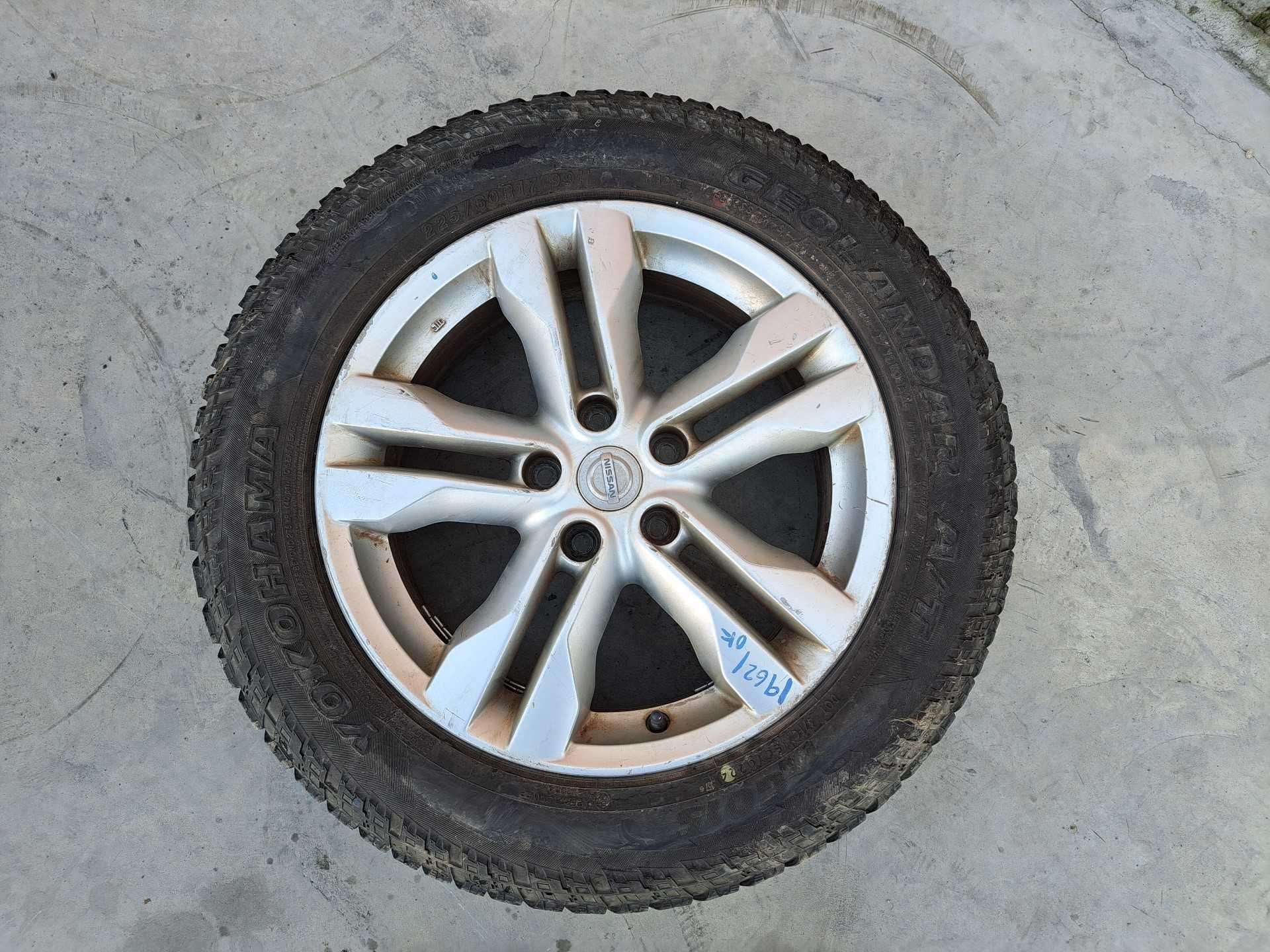 Recambio de llanta para nissan x-trail (t31) le referencia OEM IAM 225/60/R17 YOKOHAMA 99H