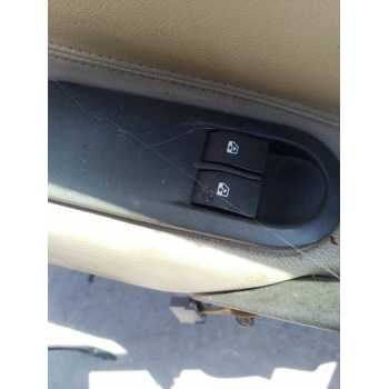 Recambio de mando elevalunas delantero izquierdo para renault megane ii berlina 3p confort dynamique referencia OEM IAM   