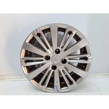 LLANTA R16 9808137577 