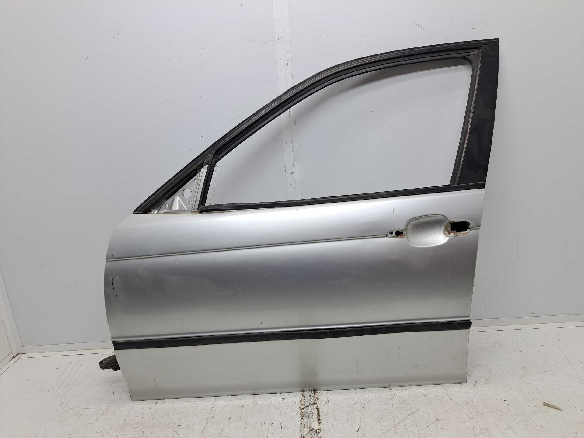 Recambio de puerta delantera izquierda para bmw serie 3 berlina (e46) 320d referencia OEM IAM  41517034151 