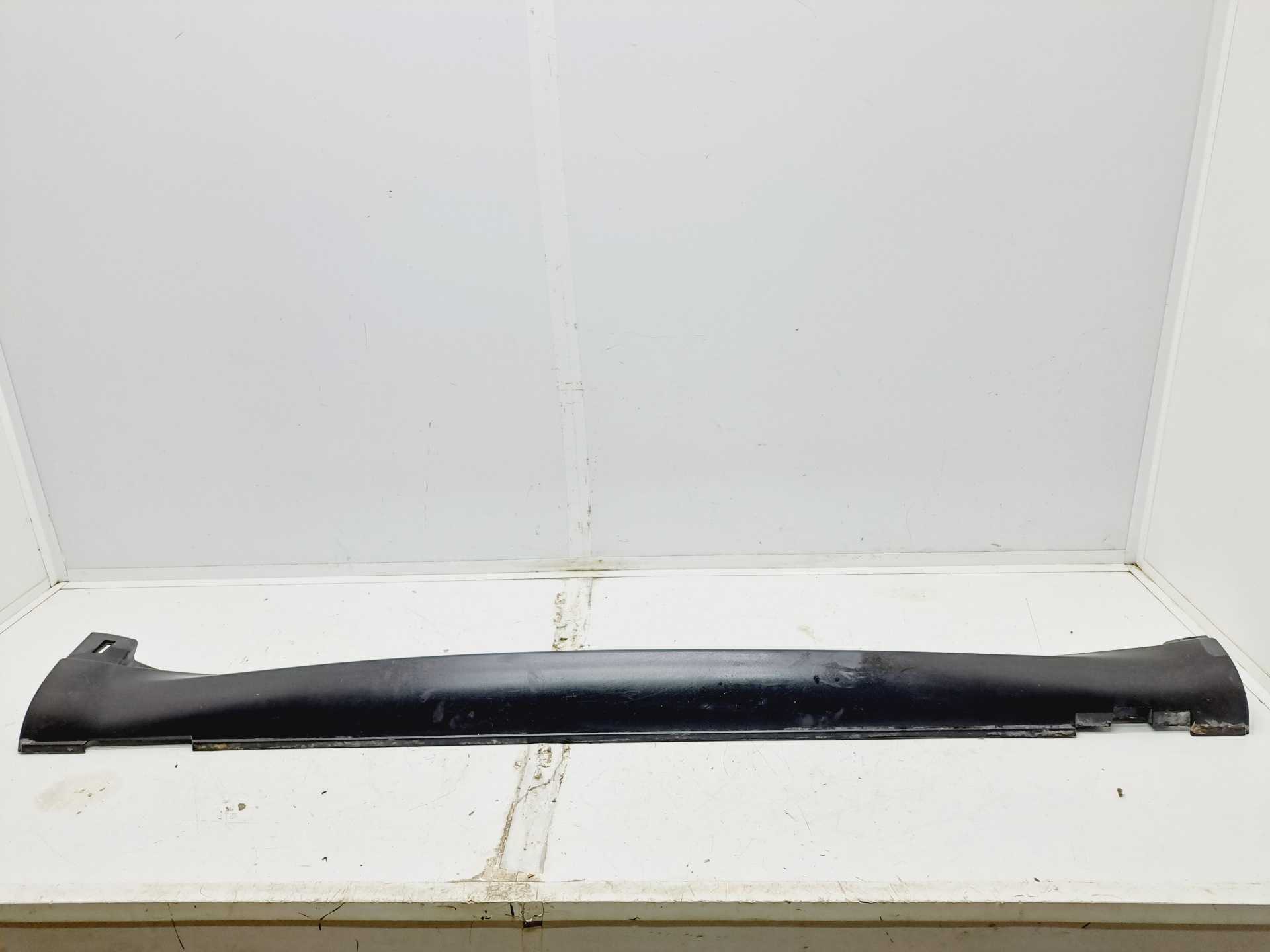 Recambio de faldon lateral para citroën c4 cactus feel referencia OEM IAM 9801521780  